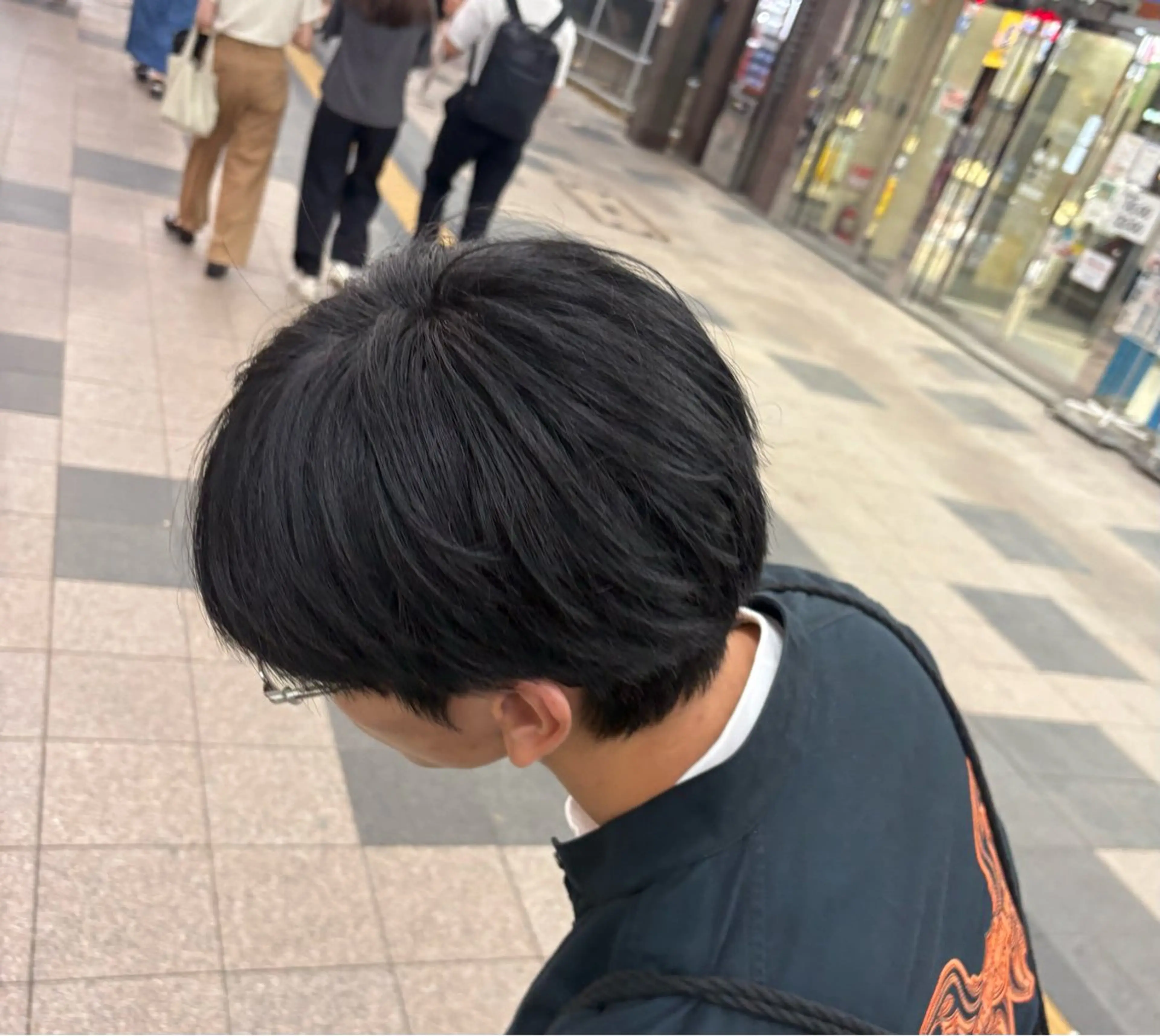 メンズ ヘアカラー シモイケ ルアのヘアスタイル