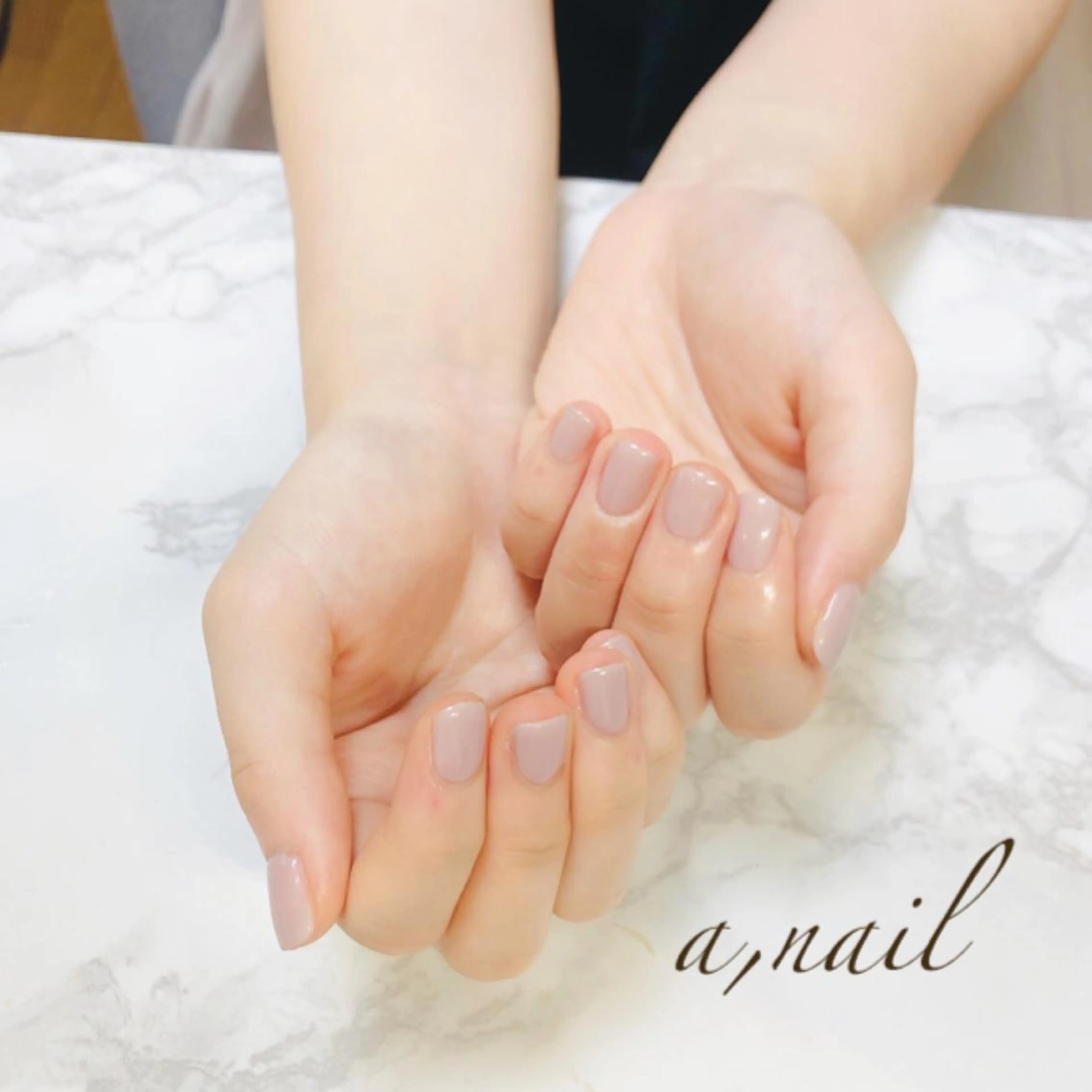 ネイル フットネイル ジェルネイル グラデーション ラメ(グリッター) ラメグラデーション ハンドネイル ネイルサロン エーネイルのネイルデザイン