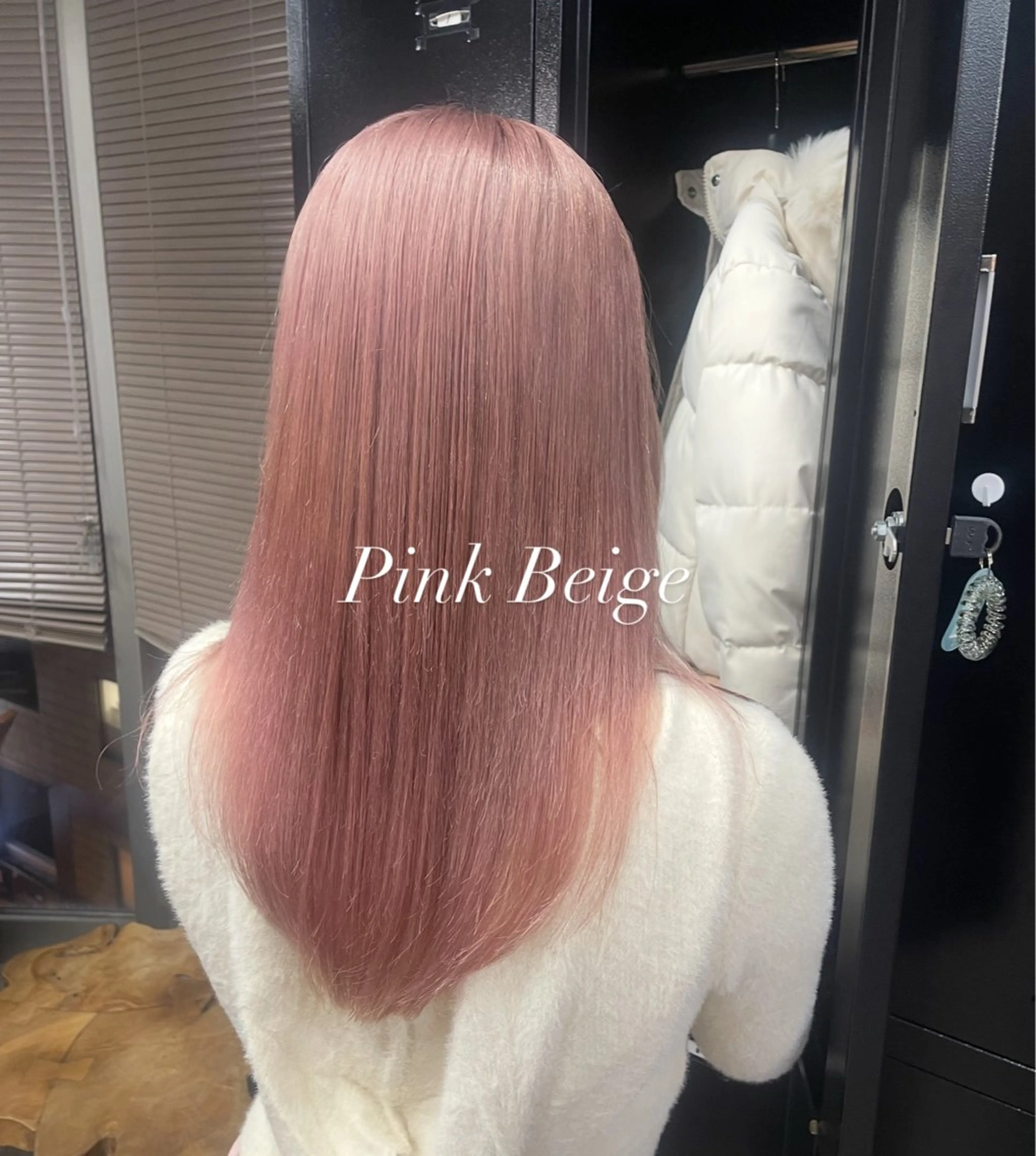 セミロング カラー ベージュカラー ブリーチ ケアブリーチ ピンクカラー ピンクベージュ カット ヘアカラー 横浜/ケアブリーチ /人毛エクステのヘアスタイル