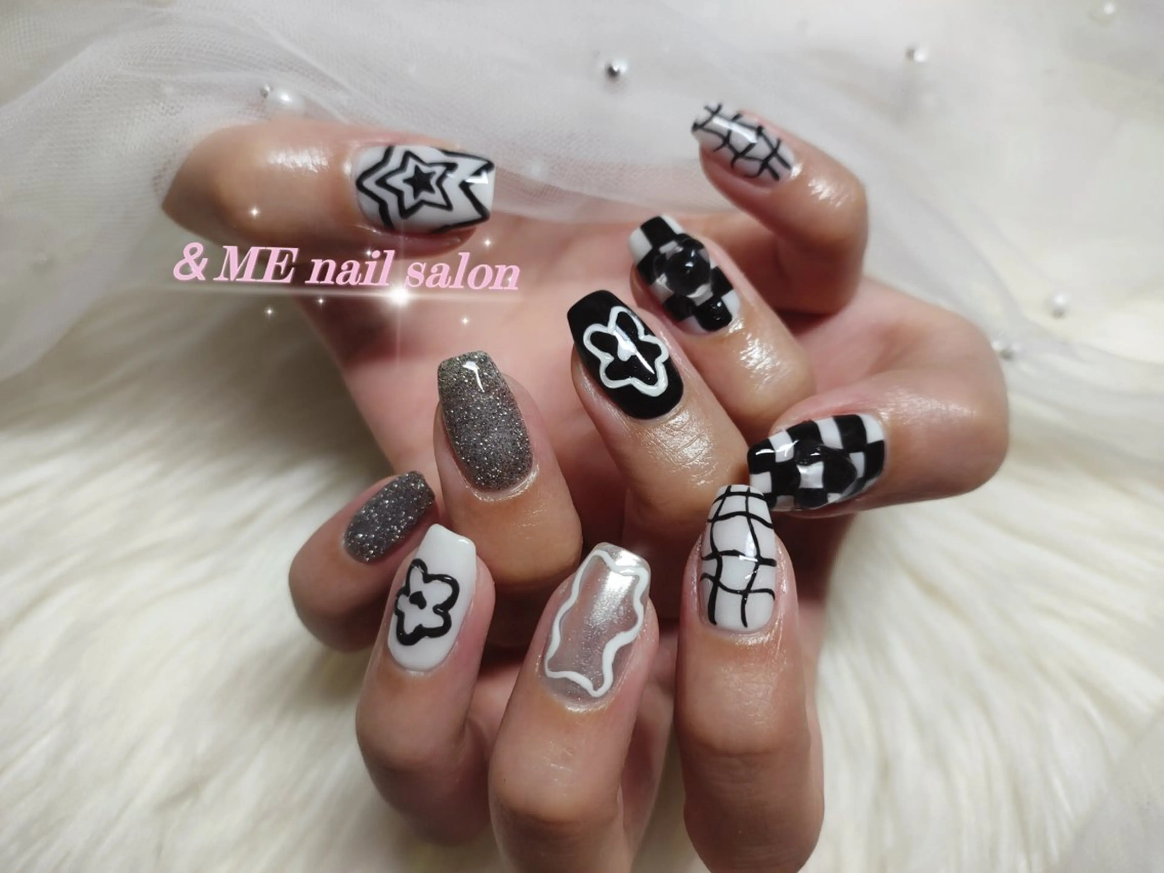 ネイル ハンドネイル &ME ネイルサロンのネイルデザイン