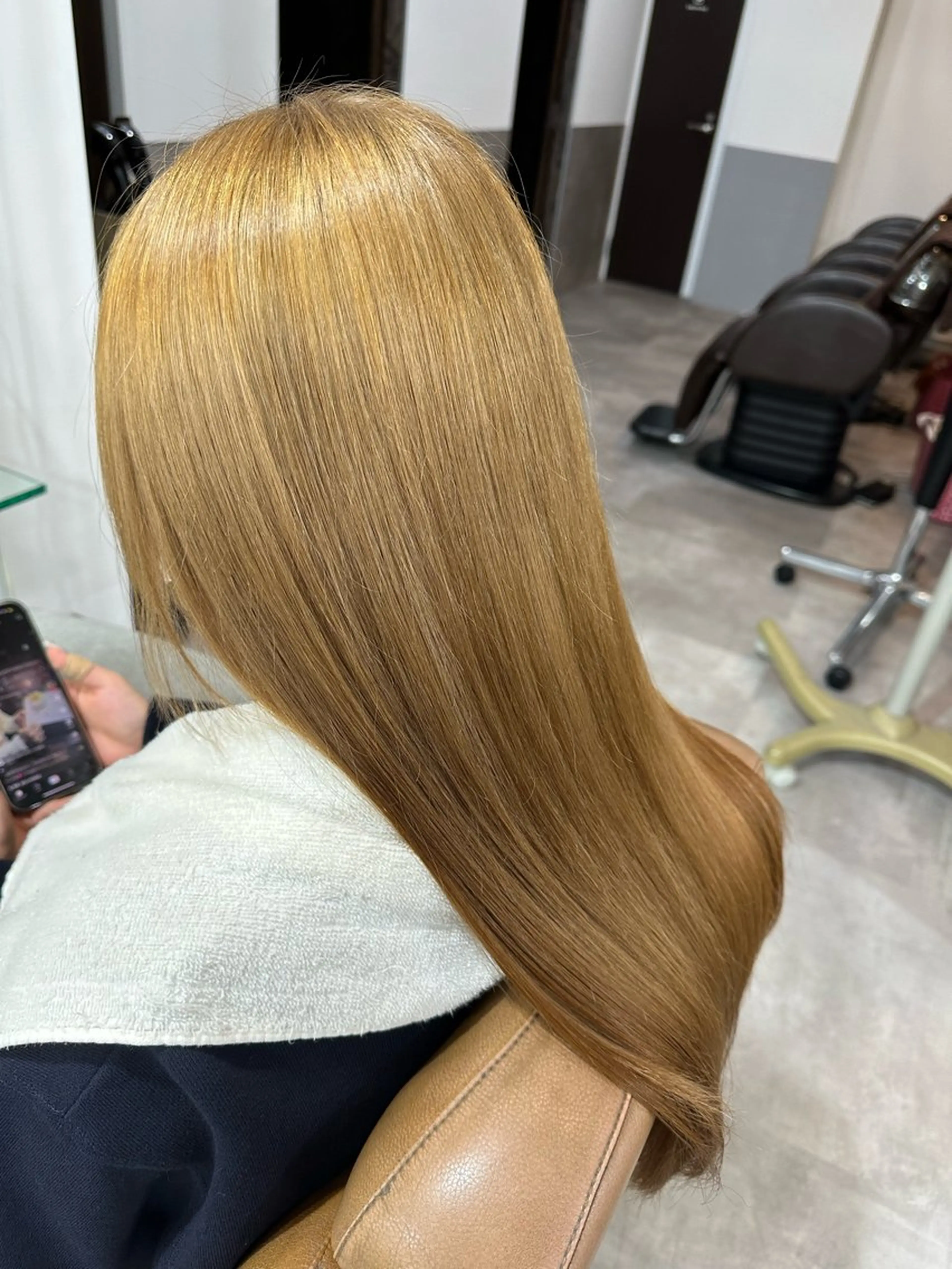 カット ヘアカラー トリートメント 我満 宏映のヘアスタイル