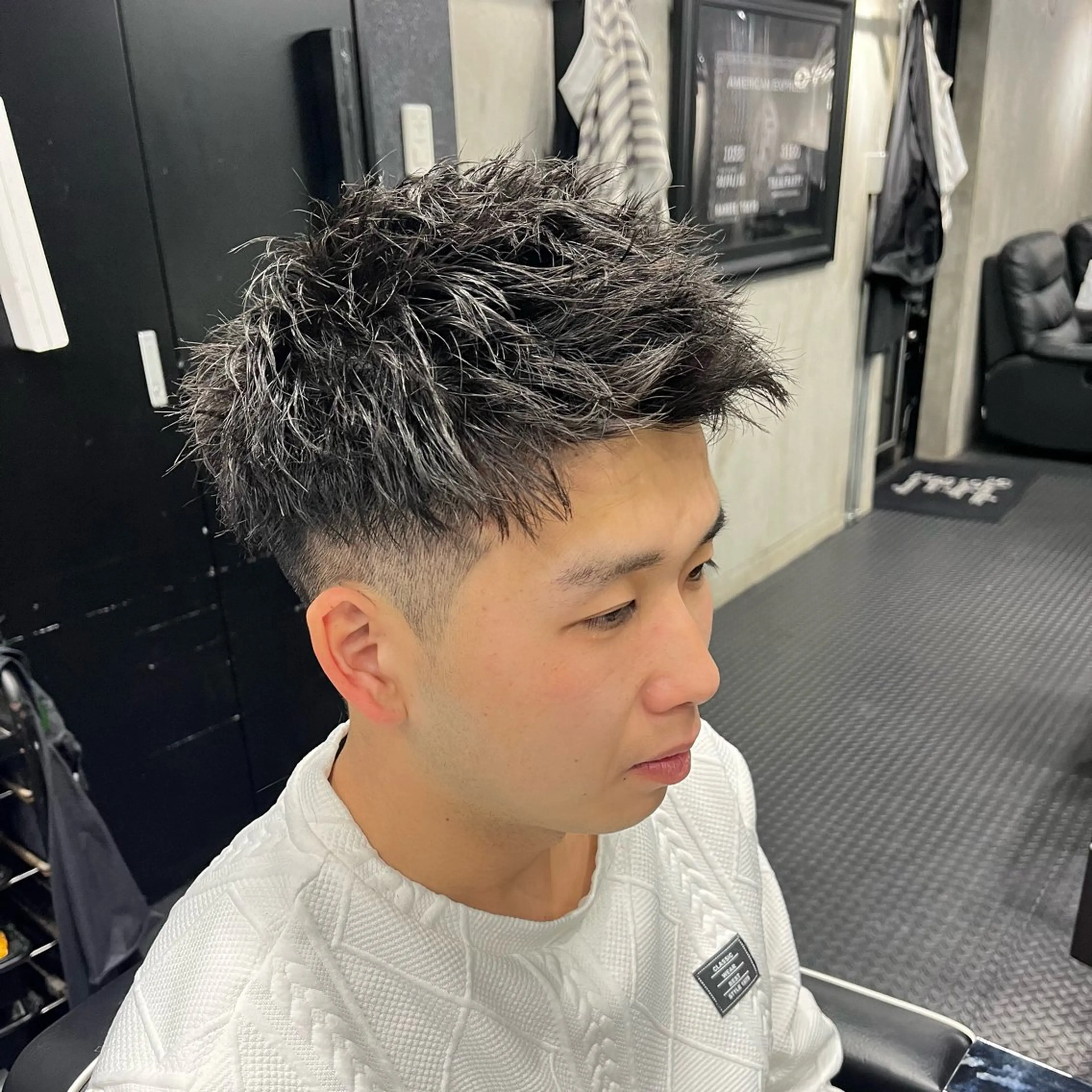 ショート パーマ メンズ メンズパーマ メンズツイストパーマ ツイストパーマ カット ヘアカラー STUG’S 上野御徒町/前田桃果のヘアスタイル