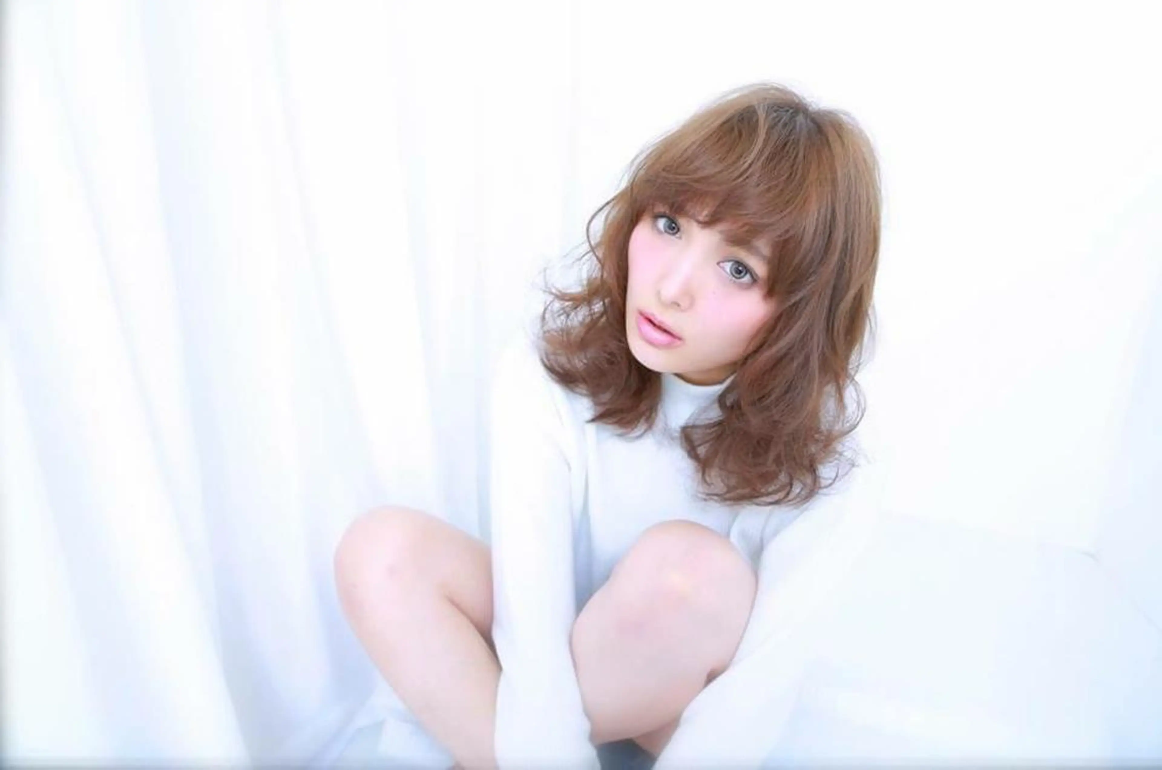 セミロング カット ヘアカラー 縞田 健一のヘアスタイル