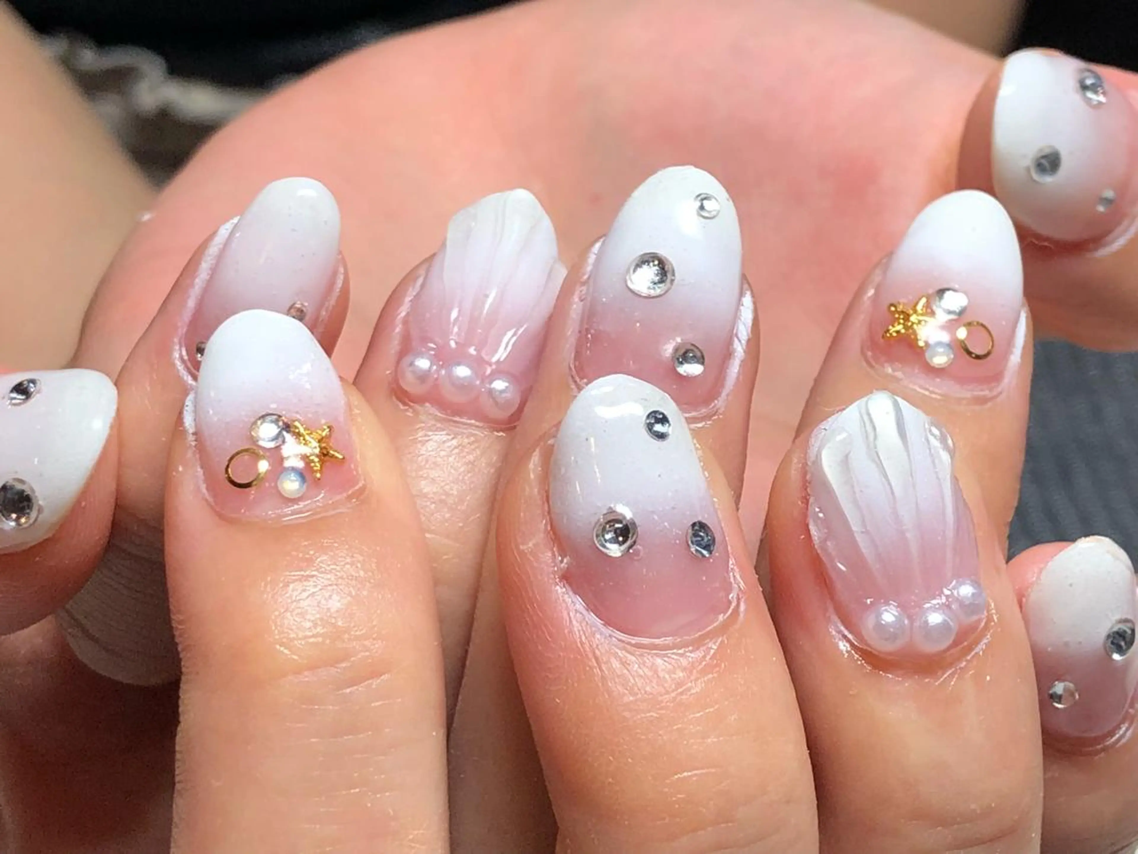 ネイル アクア ライズのネイルデザイン