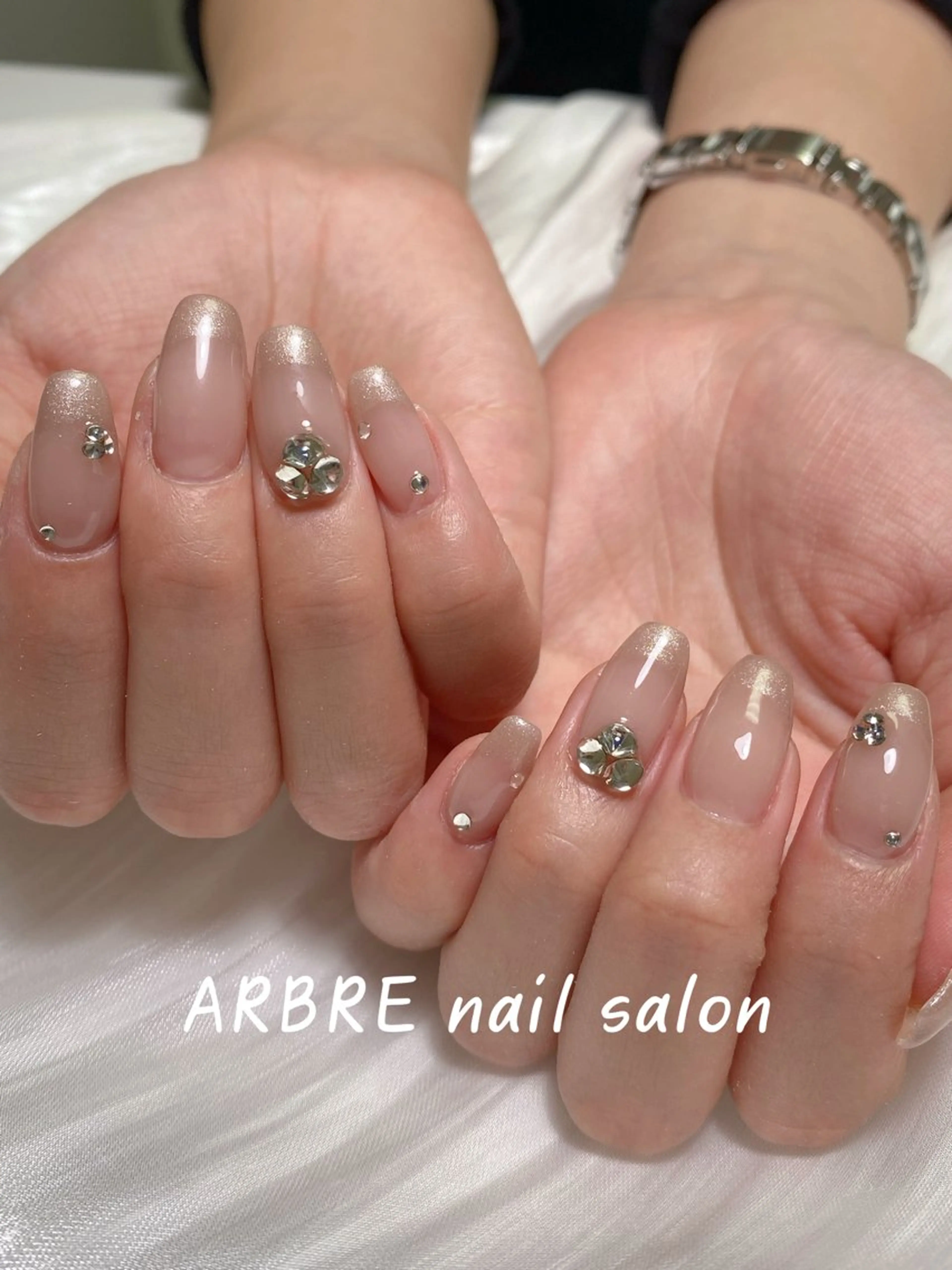 ネイル ハンドネイル ハンドケア 小林 凛のネイルデザイン