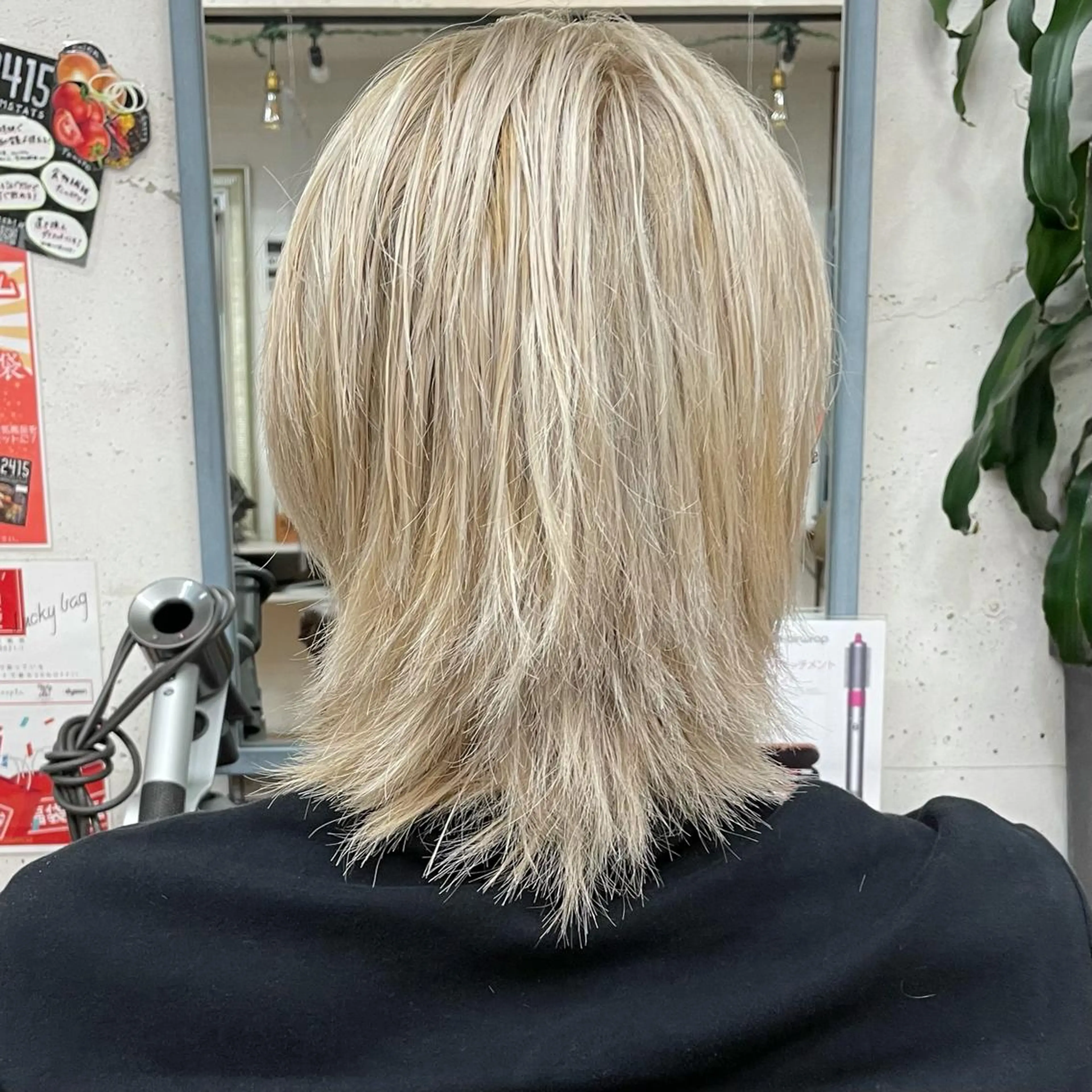 セミロング カラー ブリーチ ブロンド 外国人風カラー 池袋メンズ パーマ本多のヘアスタイル