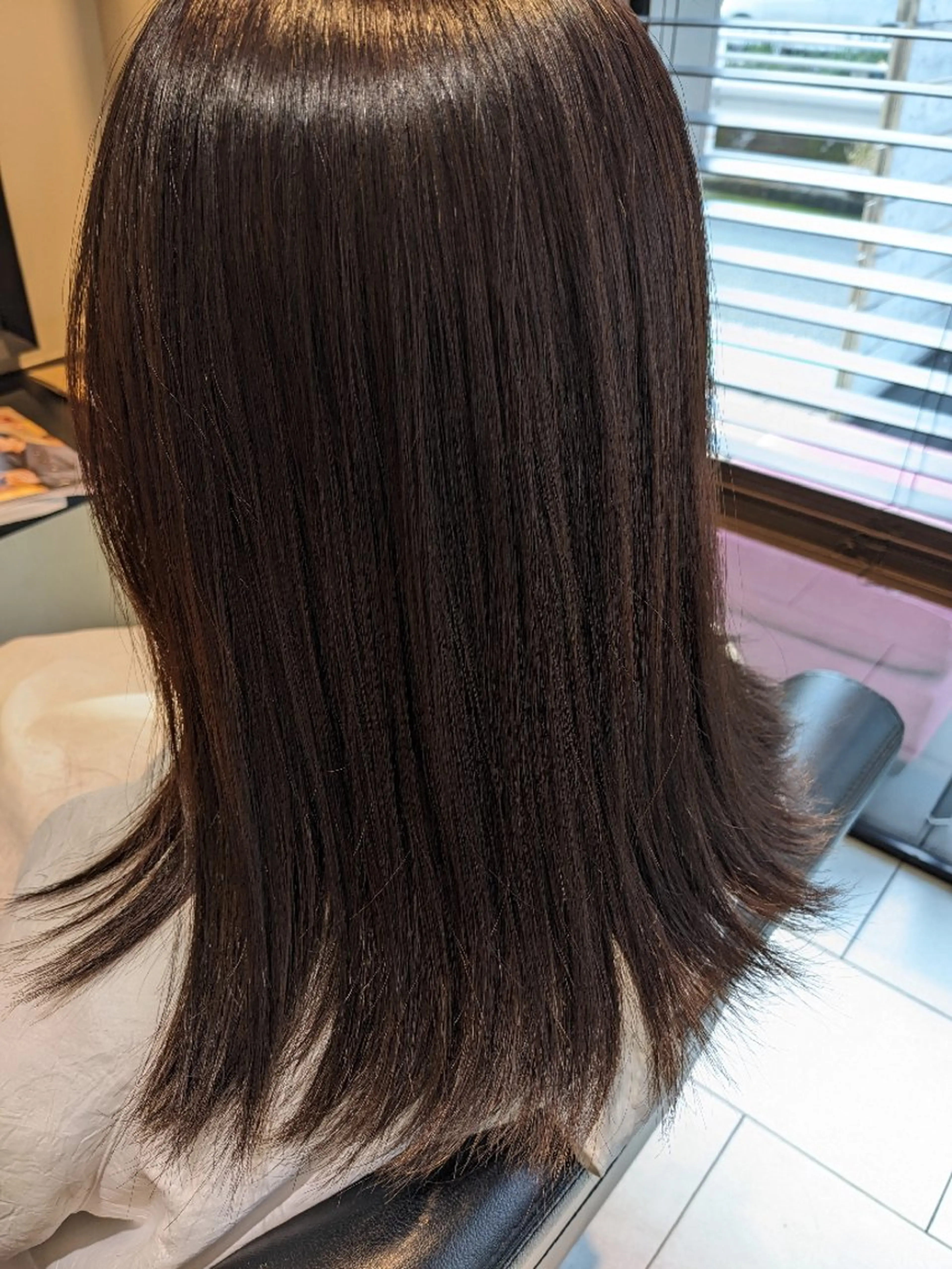 ミディアム seul 美容室のヘアスタイル