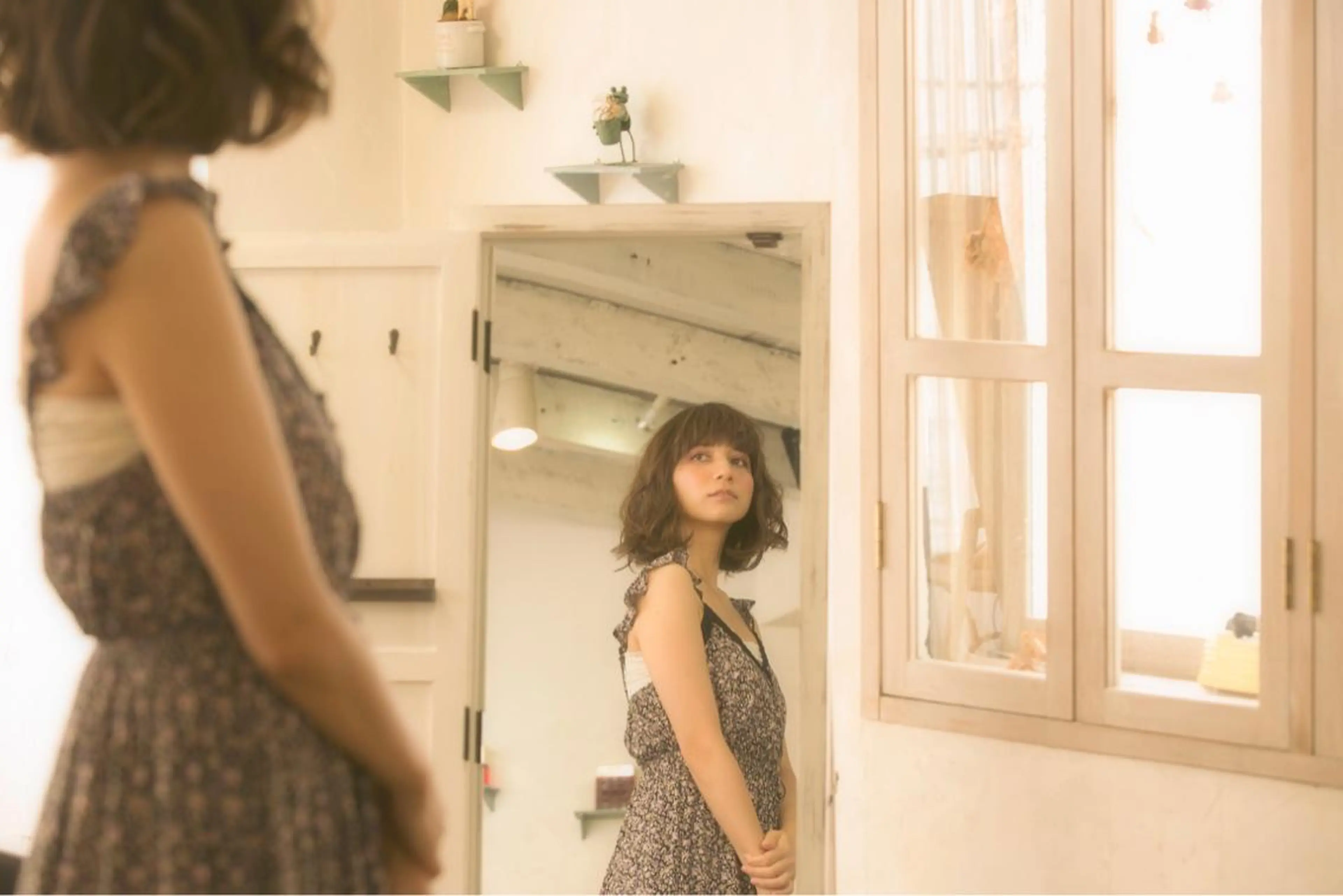 ショート カラー パーマ ヘアアレンジ 推し活専用 【派手髪】飯野ゆかりのヘアスタイル