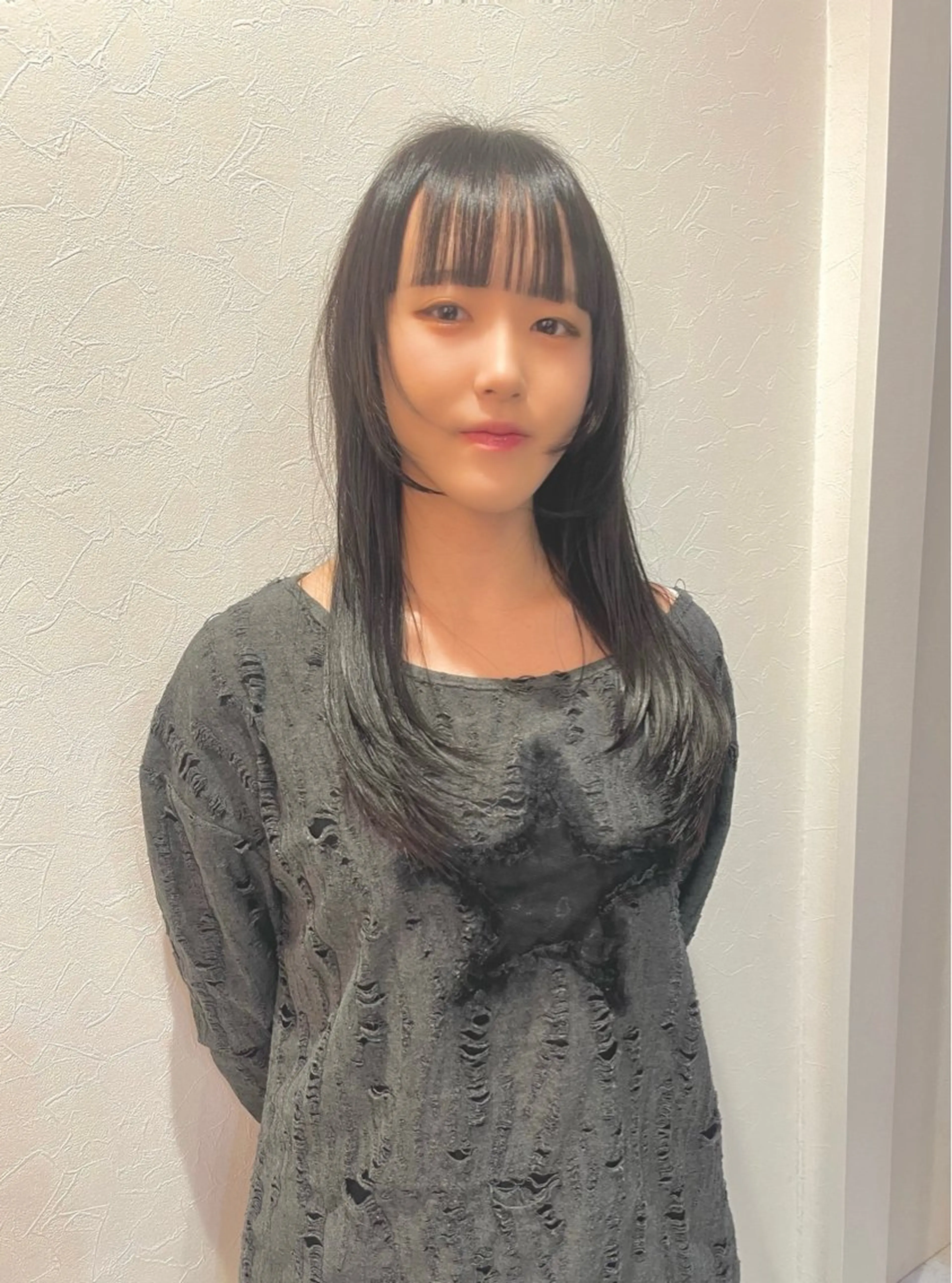 ロング カラー 顔まわりレイヤー レイヤーカット シースルーバング カット ヘアカラー トリートメント 4/16当日予約可 似合わせレイヤー矢作のヘアスタイル