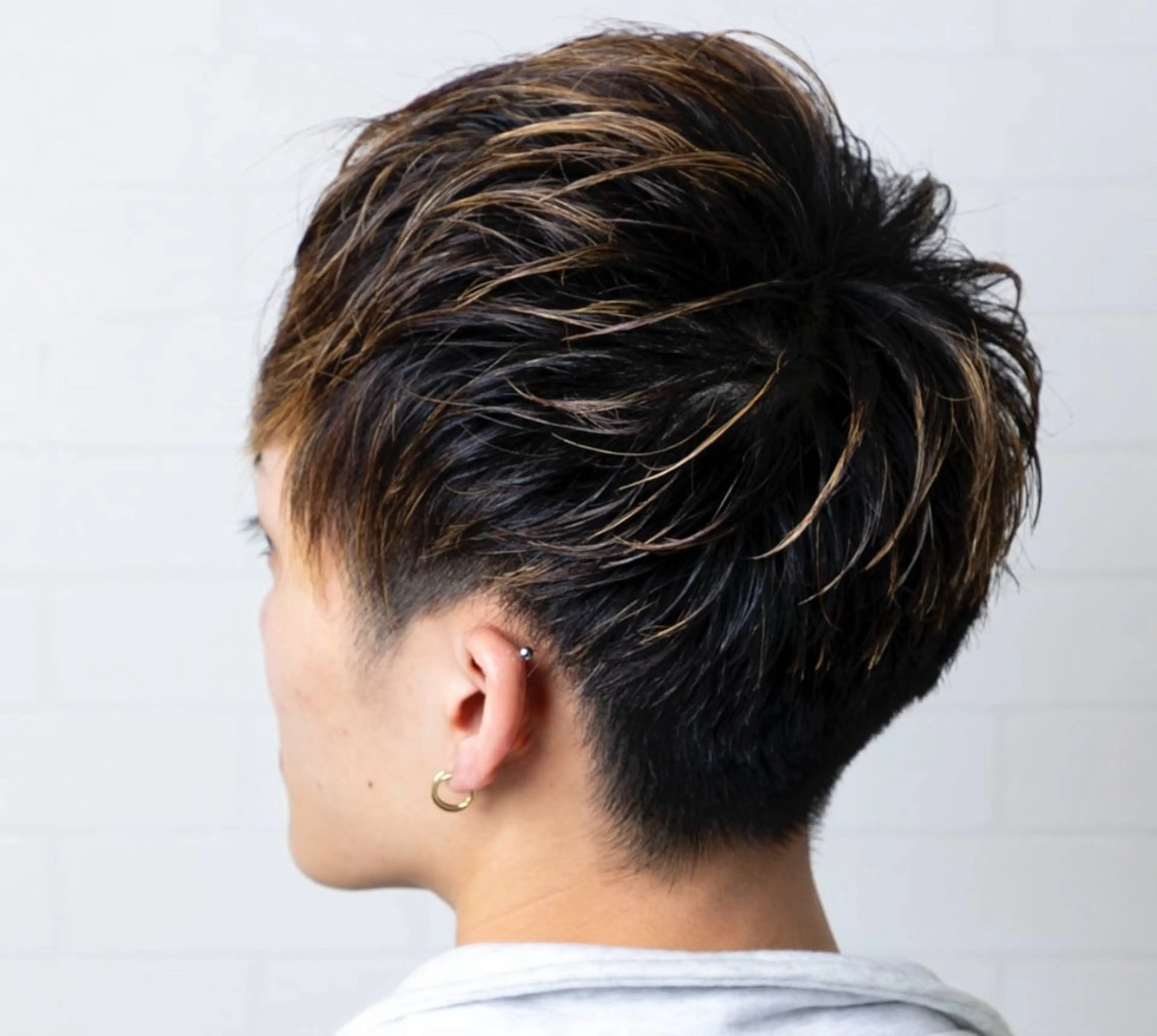 ショート カラー メンズ 刈り上げ 濱口 翔伍のヘアスタイル