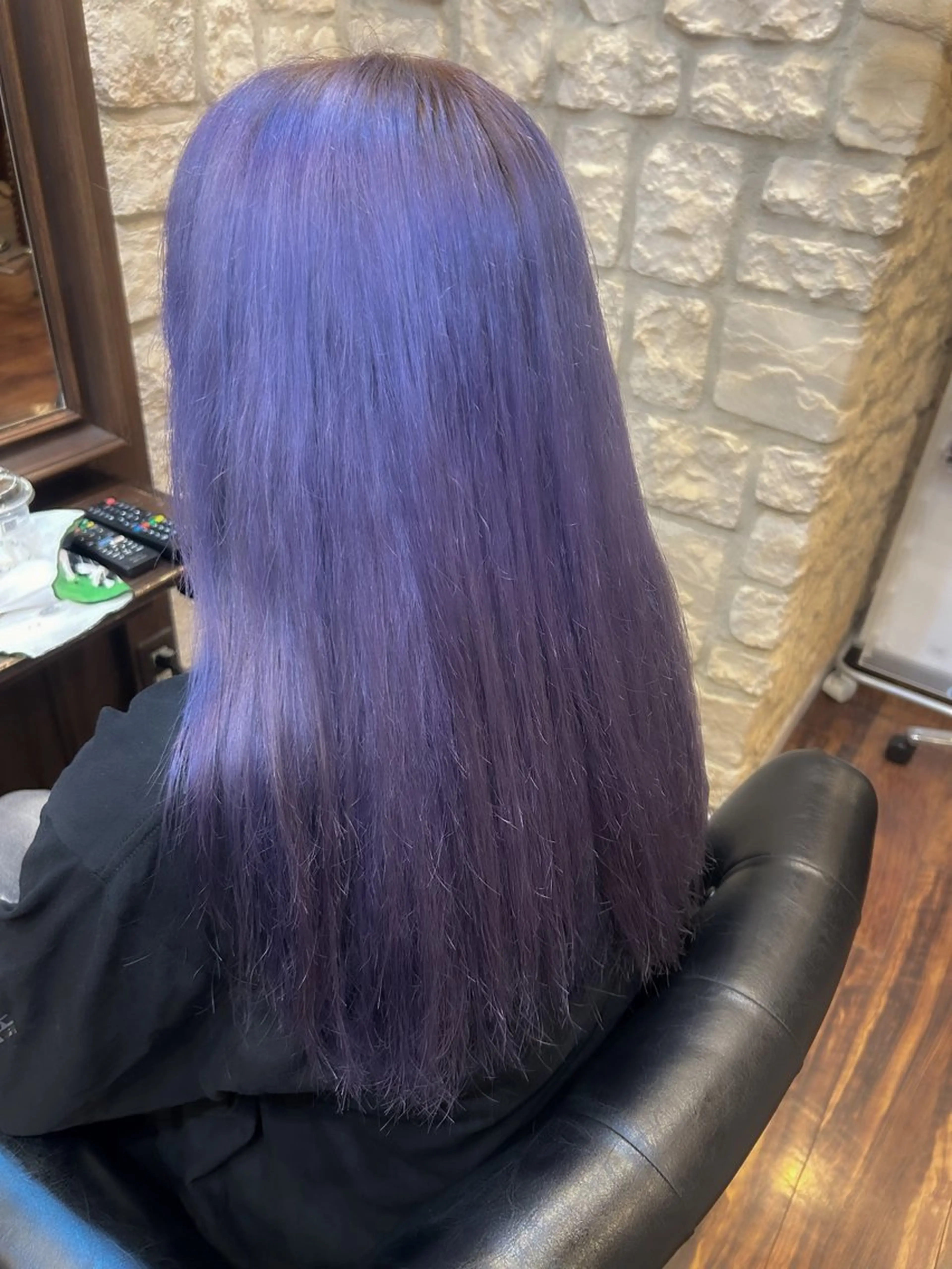 ロング カラー ハイトーンカラー シルバー 🪼宮当 亜海🪼のヘアスタイル