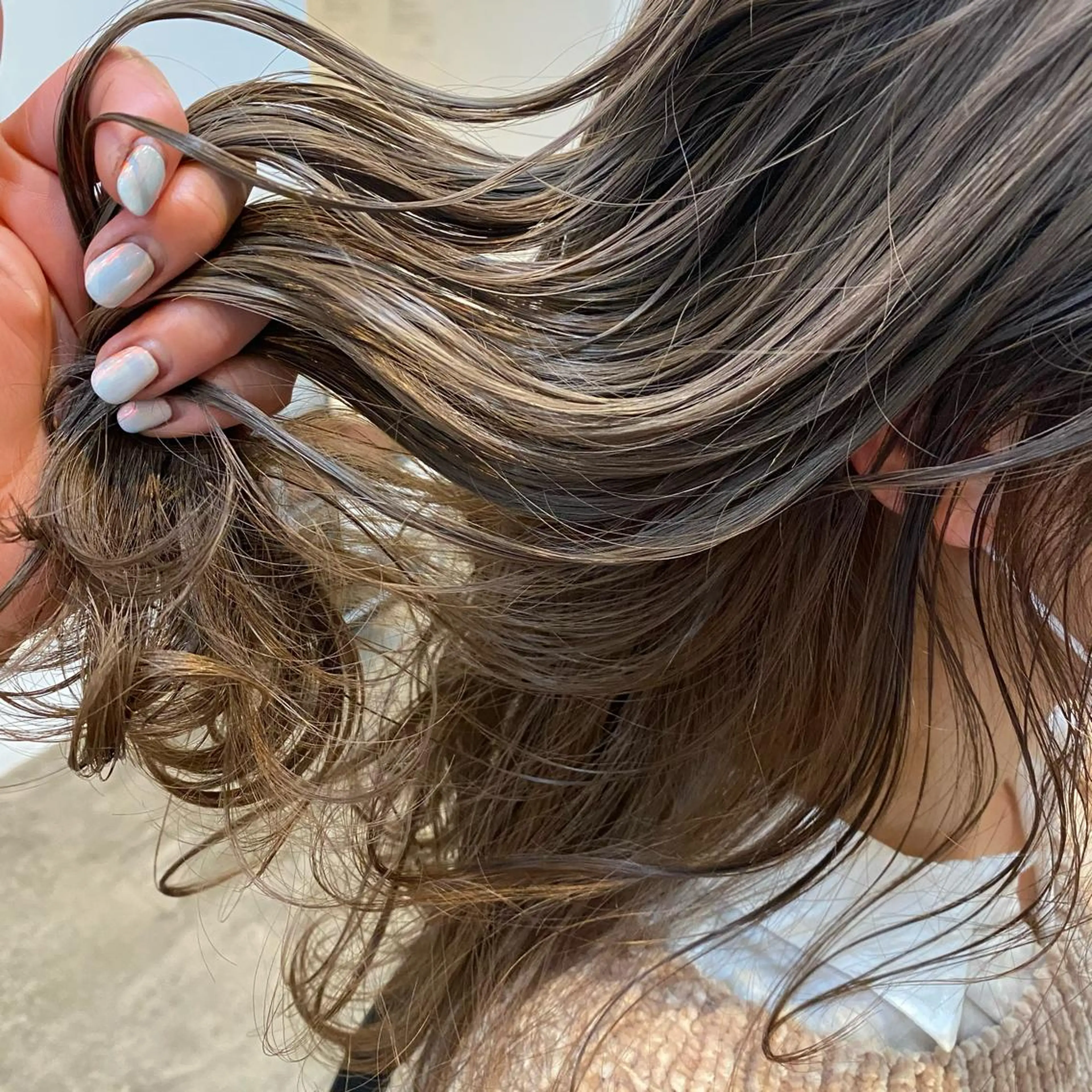 ミディアム 今井 悠菜のヘアスタイル