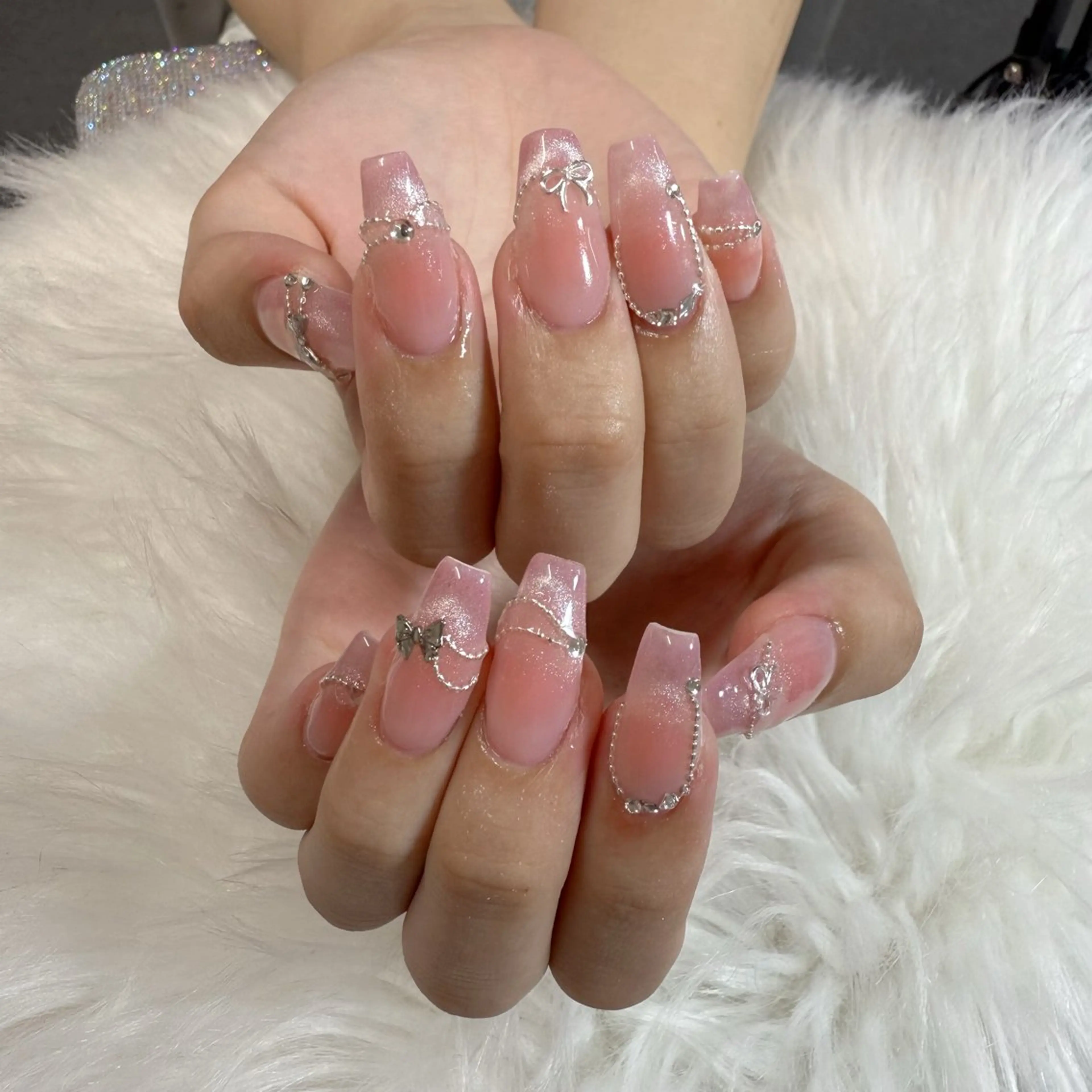 ネイル ハンドネイル 🎀nana🫧 ワンホンネイル🎀のネイルデザイン