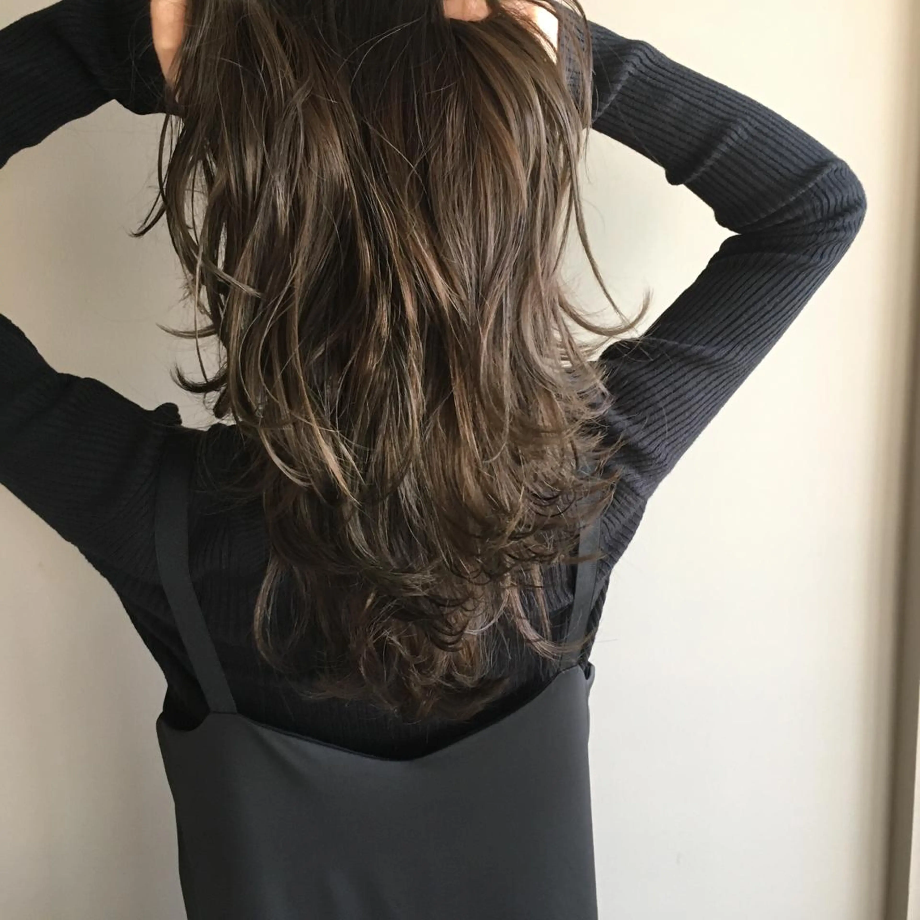 ミディアム カラー レイヤーカット BLend 渋谷のヘアスタイル