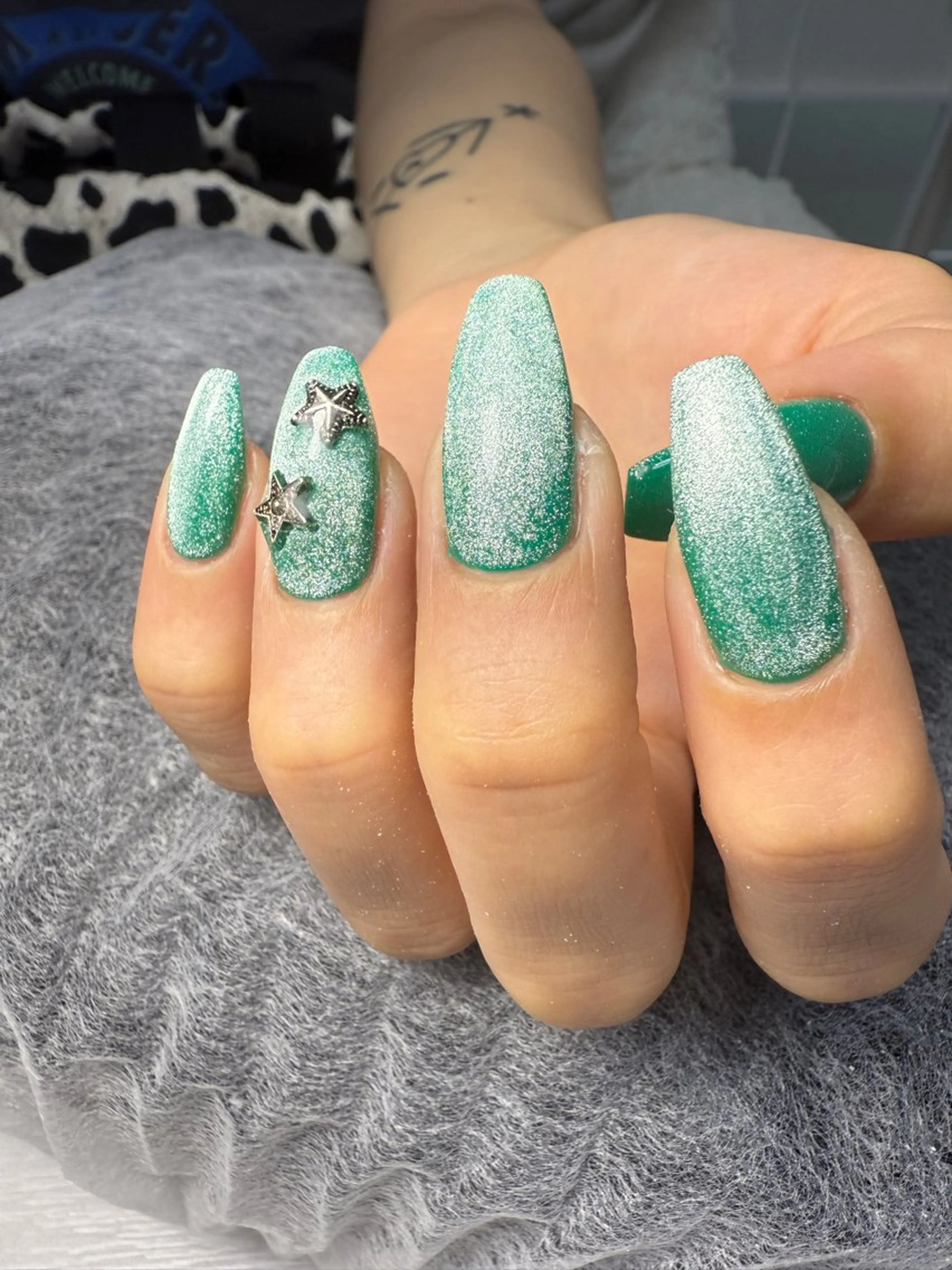 ネイル マグネットネイル NAILSALON EGAOのネイルデザイン