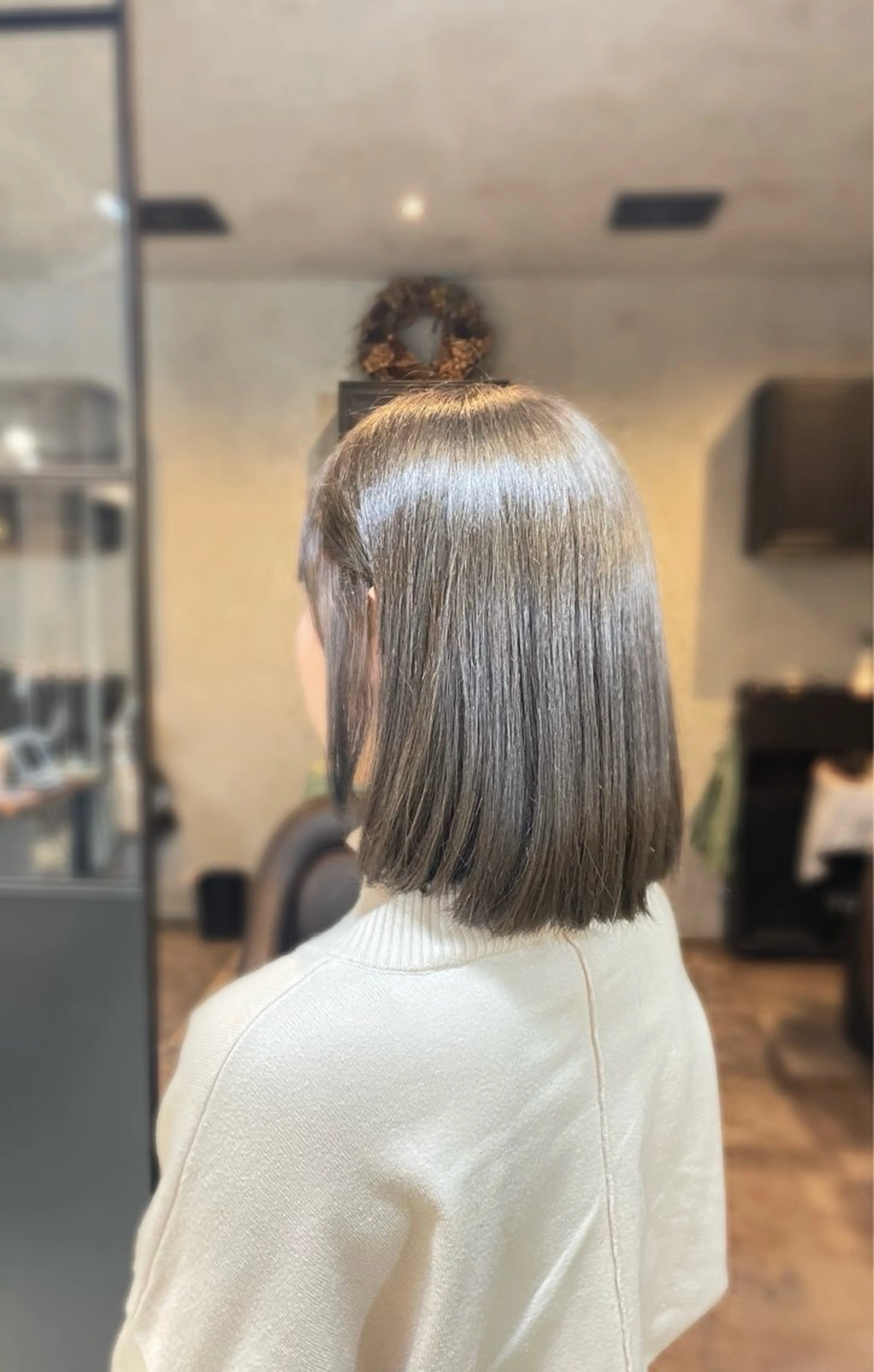 カラー ベージュカラー ブリーチ 透明感カラー ミルクティーベージュ ブリーチなしカラー 似合わせカット🍀 TAKAHASHIのヘアスタイル