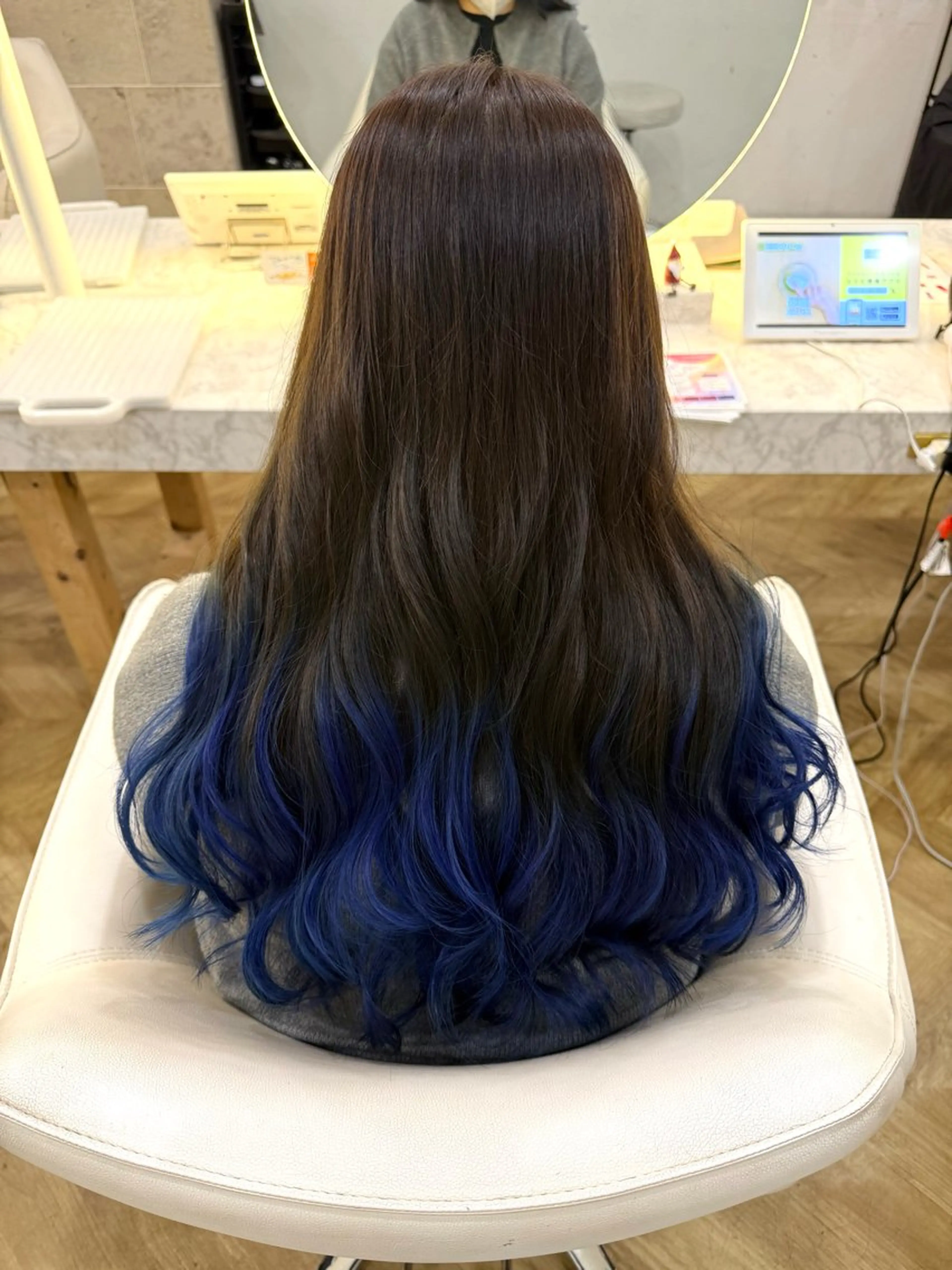 ロング 小林 美月  透明感カラーのヘアスタイル