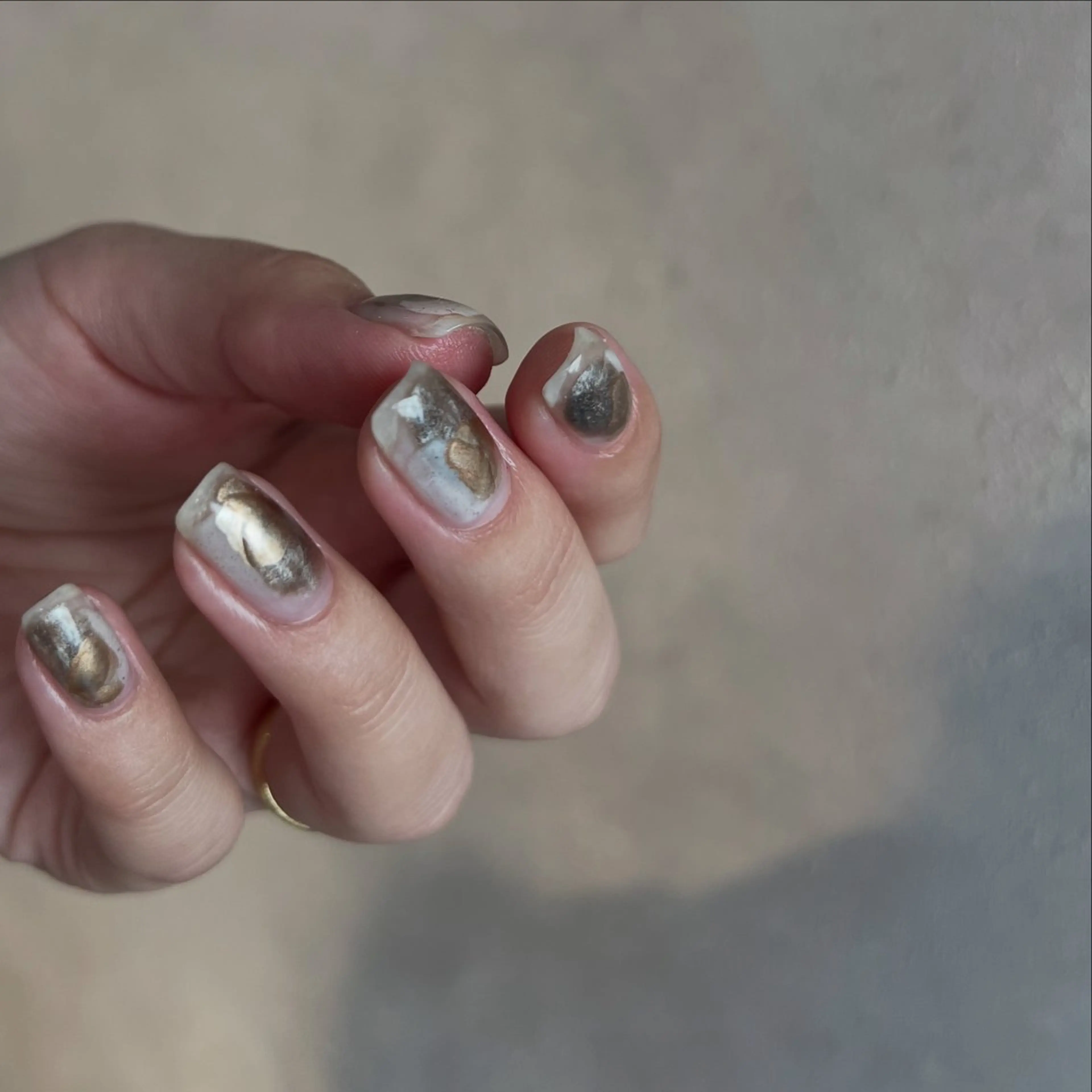 ネイル ニュアンスネイル シンプルネイル 金木犀　札幌駅前店所属・金木犀ネイルサロン 三浦のネイルデザイン