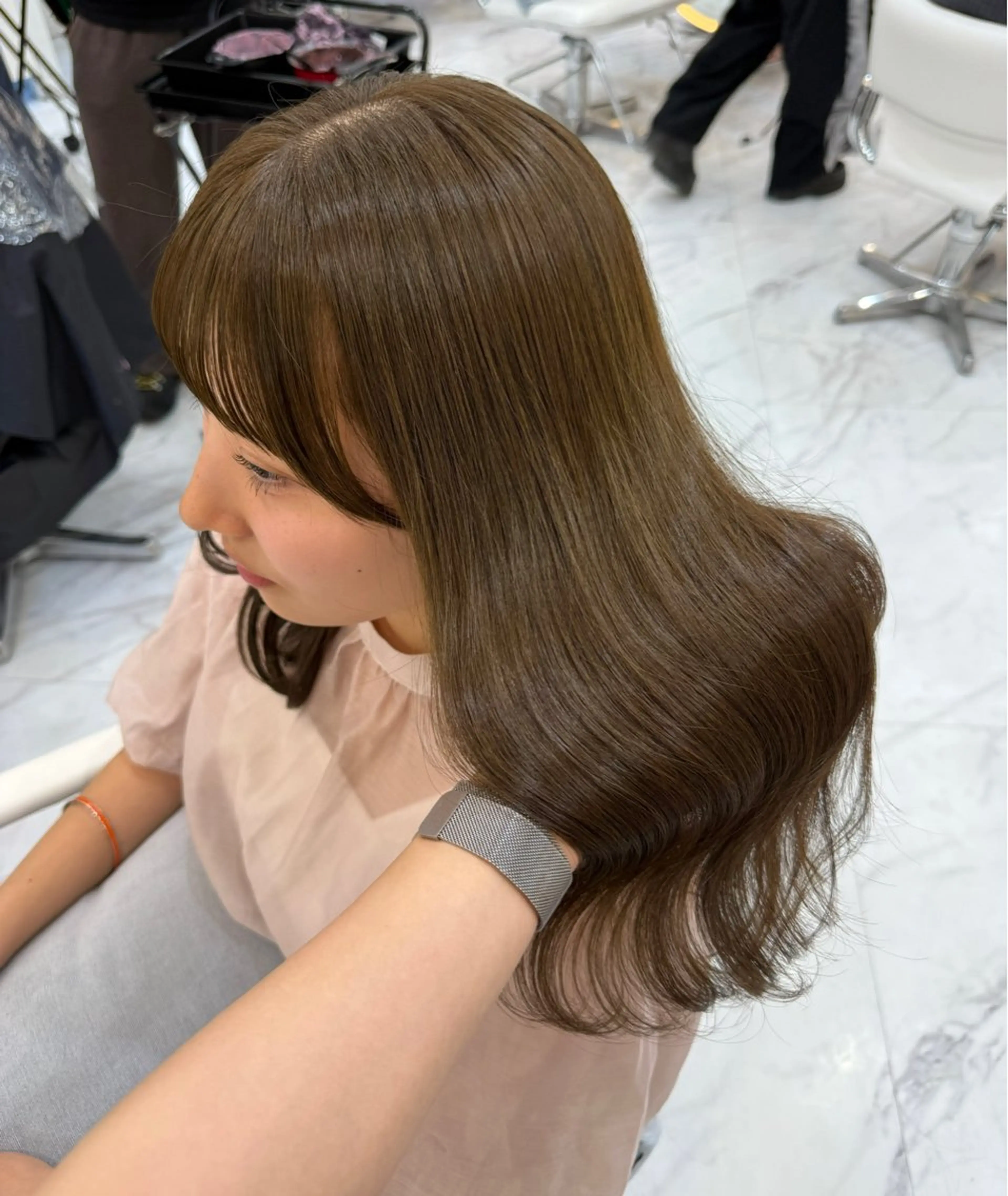 セミロング ヘアカラー トリートメント 髪質改善×艶カラー / sayaka🤍のヘアスタイル