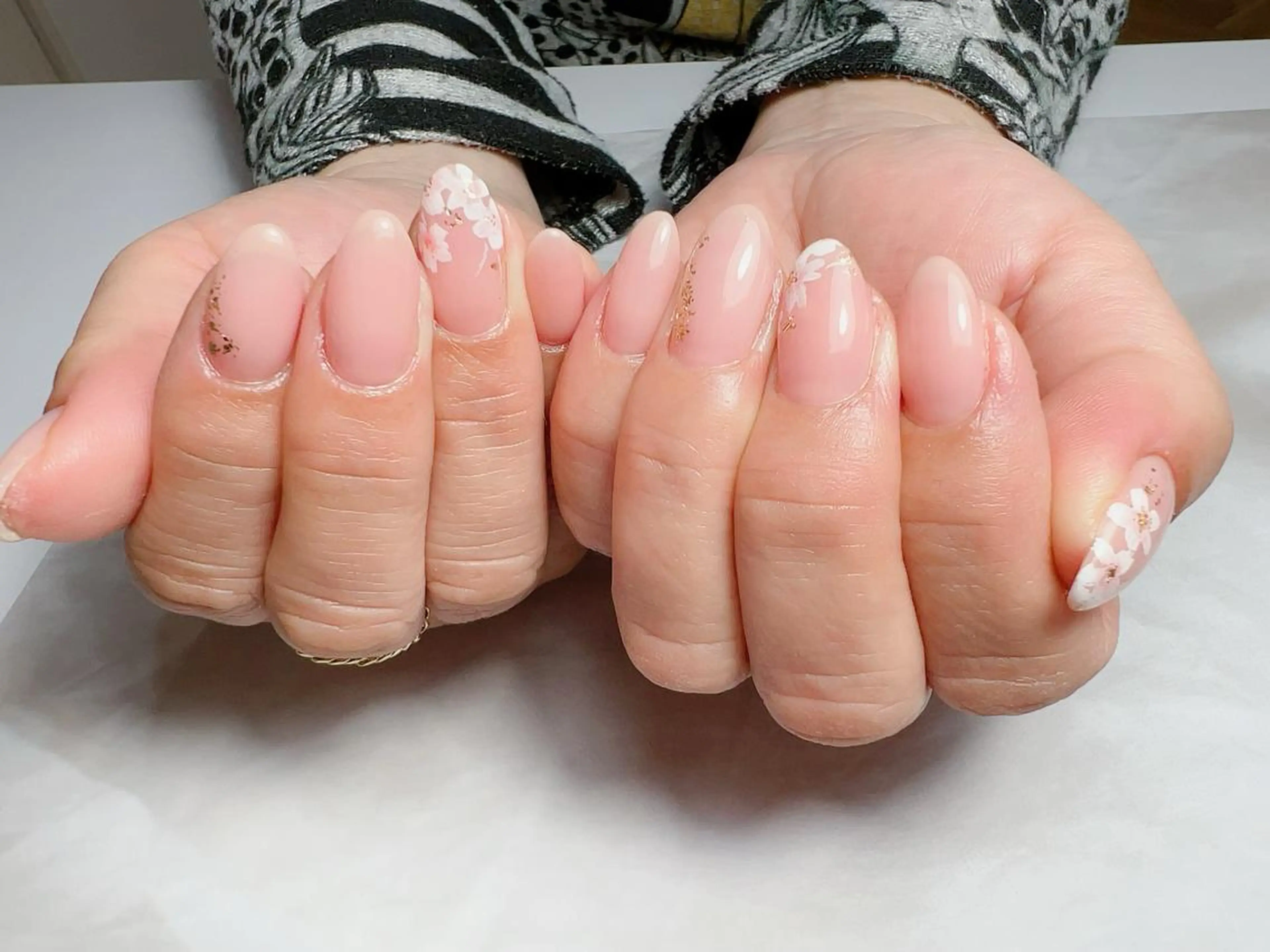 ネイル ハンドネイル 𝐑𝐞𝐯𝐢𝐨 ___堺市西区のマツエク・マツパデザイン