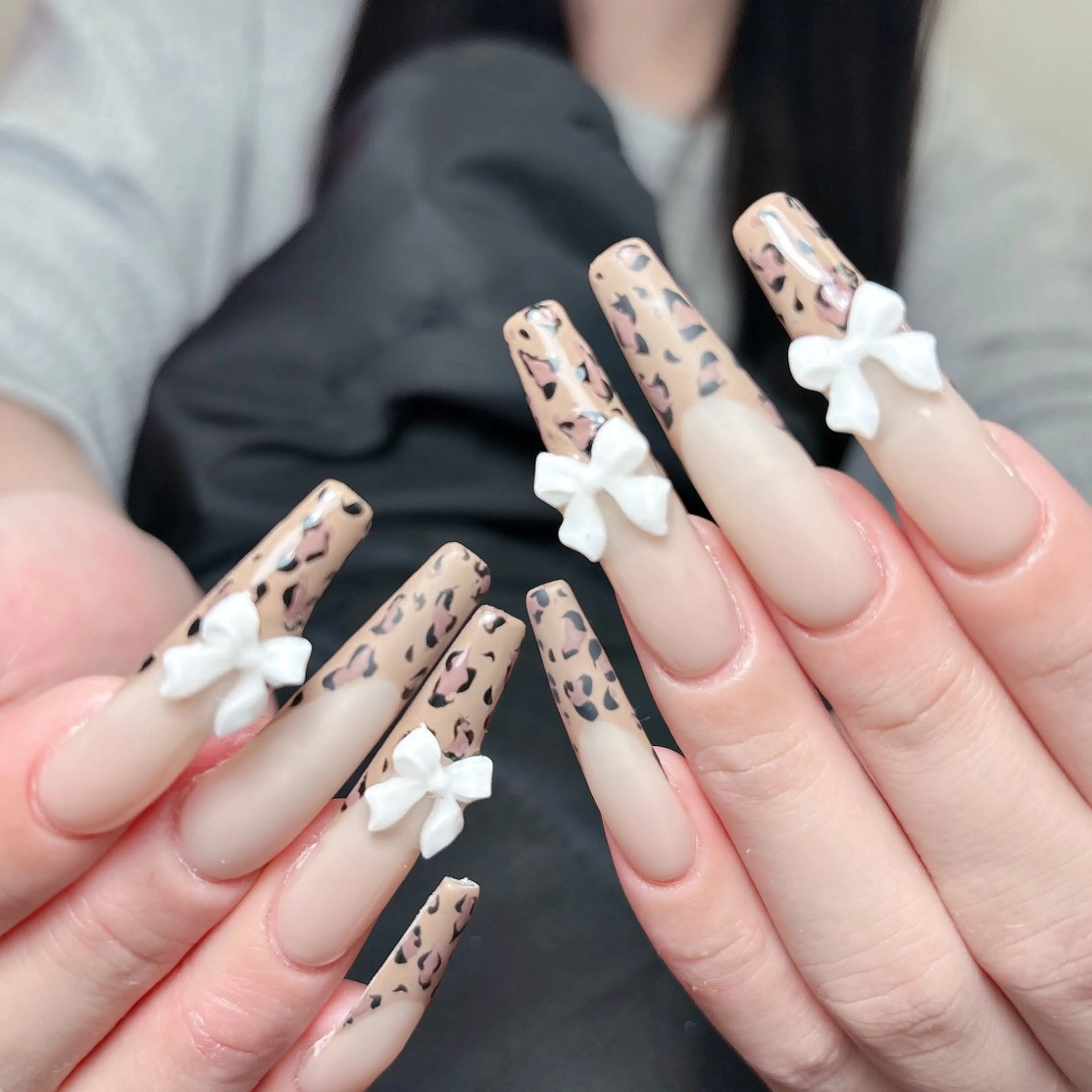 ネイル 成人式 ジェルネイル ロングネイル マグネットネイル ミディアムネイル ハンドネイル MoMoA Nail ネイル長さ出し専門店のネイルデザイン