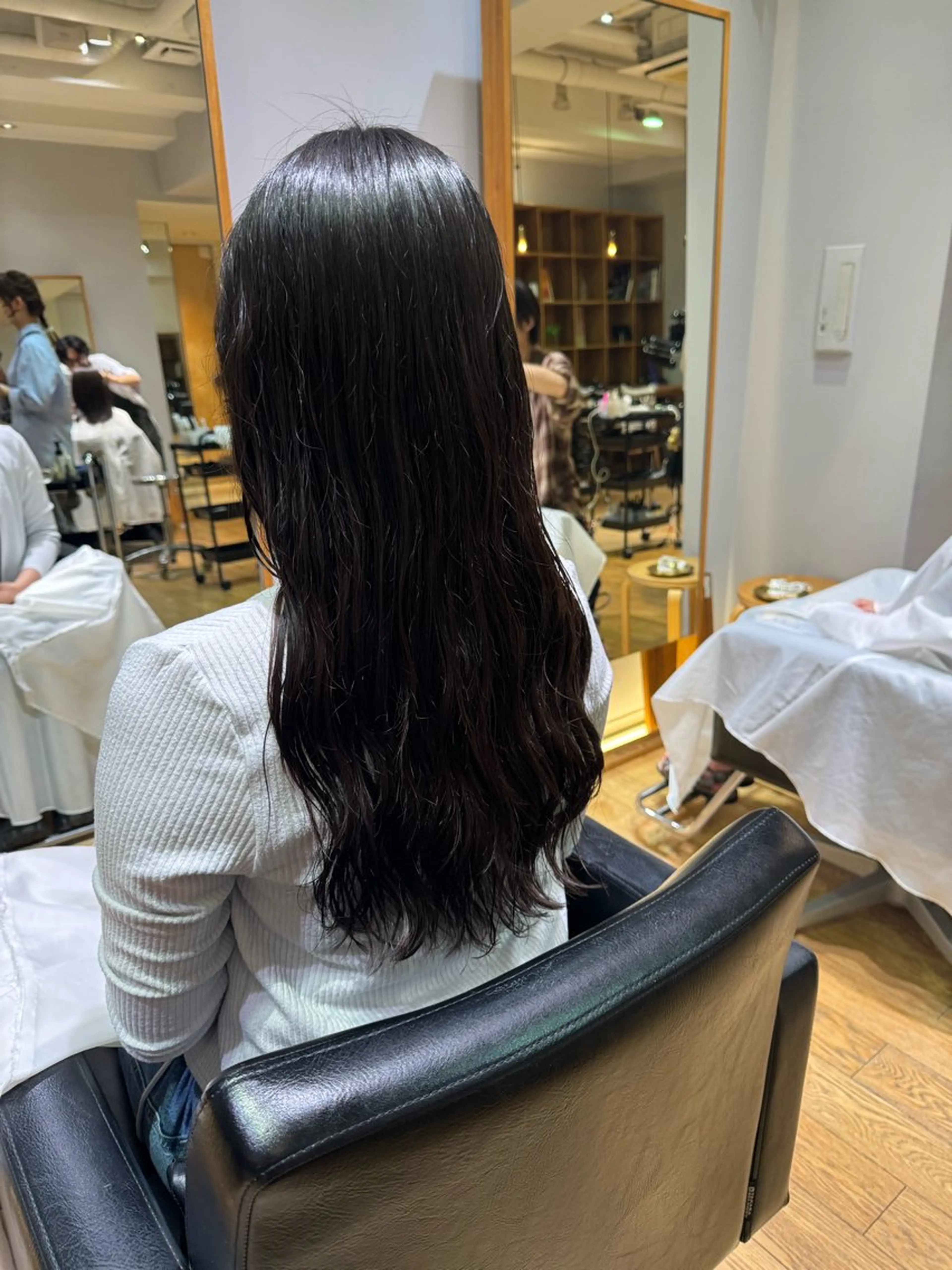 ロング カット パーマ トリートメント 大人可愛い♡コテ巻き パーマ🌼杉田 萌恵のヘアスタイル