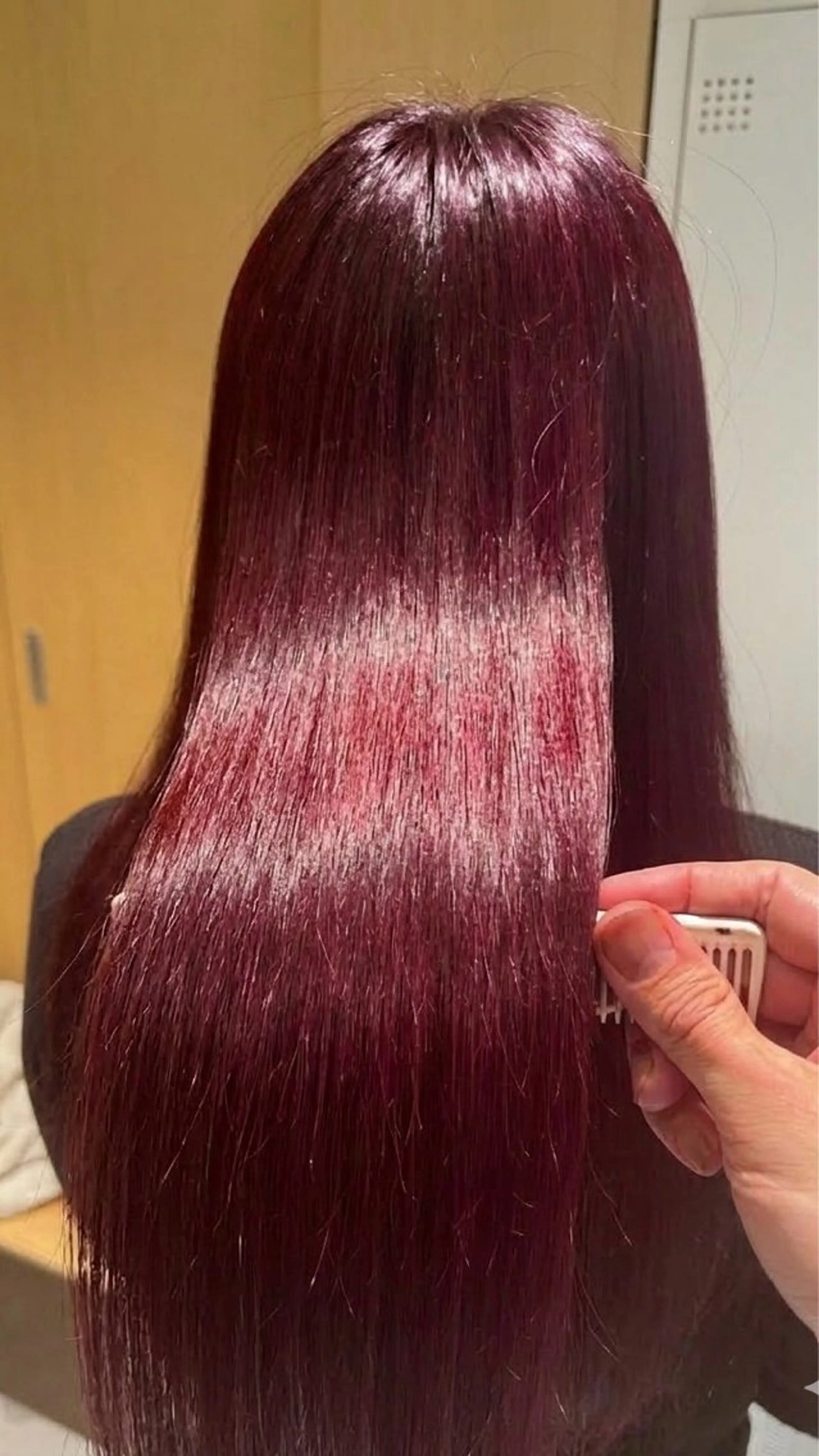 ロング カラー ブリーチ ブリーチなしカラー レッドカラー ヘアカラー バレイヤージュ＆ 高発色カラー／市川のヘアスタイル