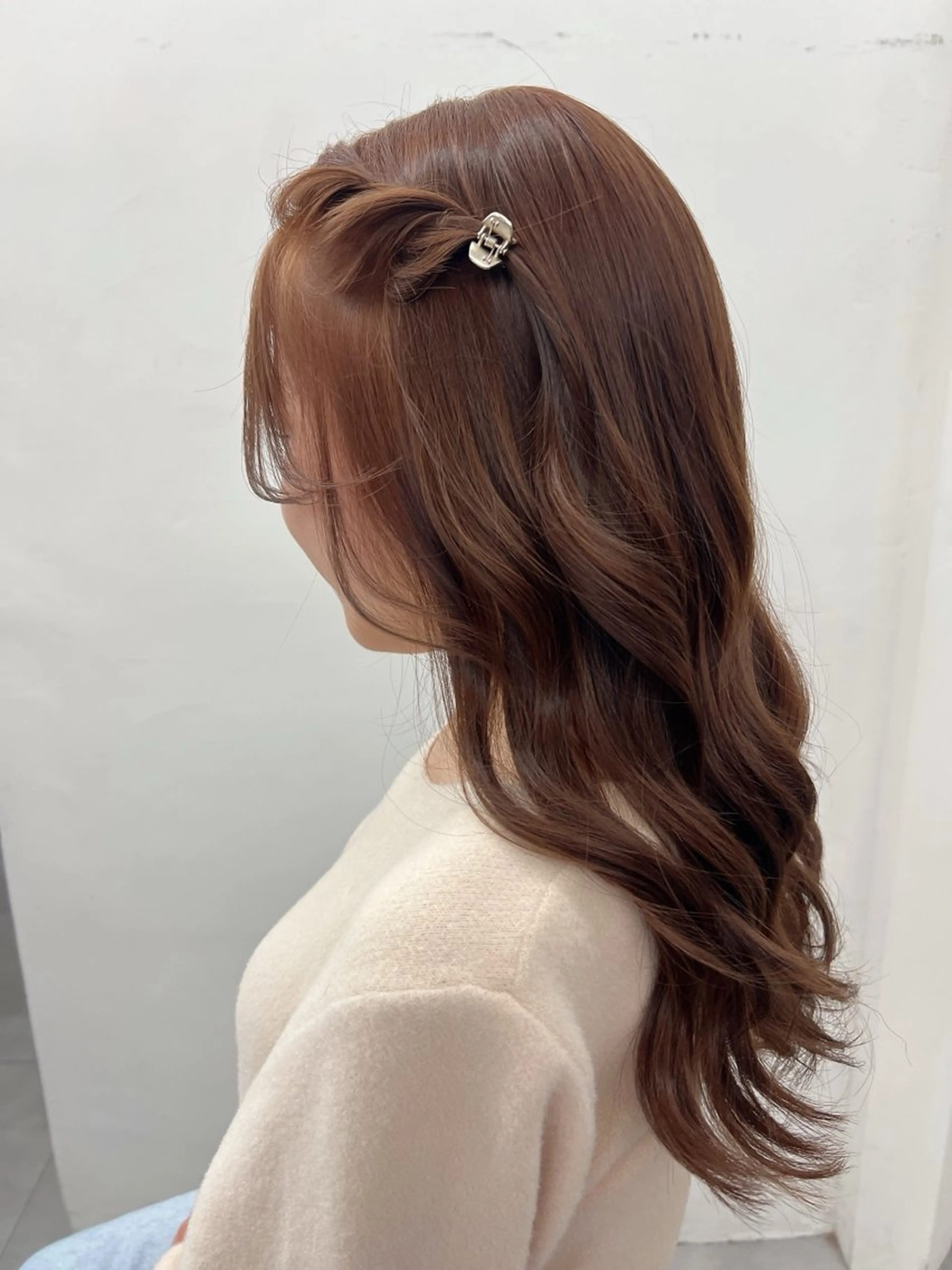 ロング ハイトーン /愛子のヘアスタイル