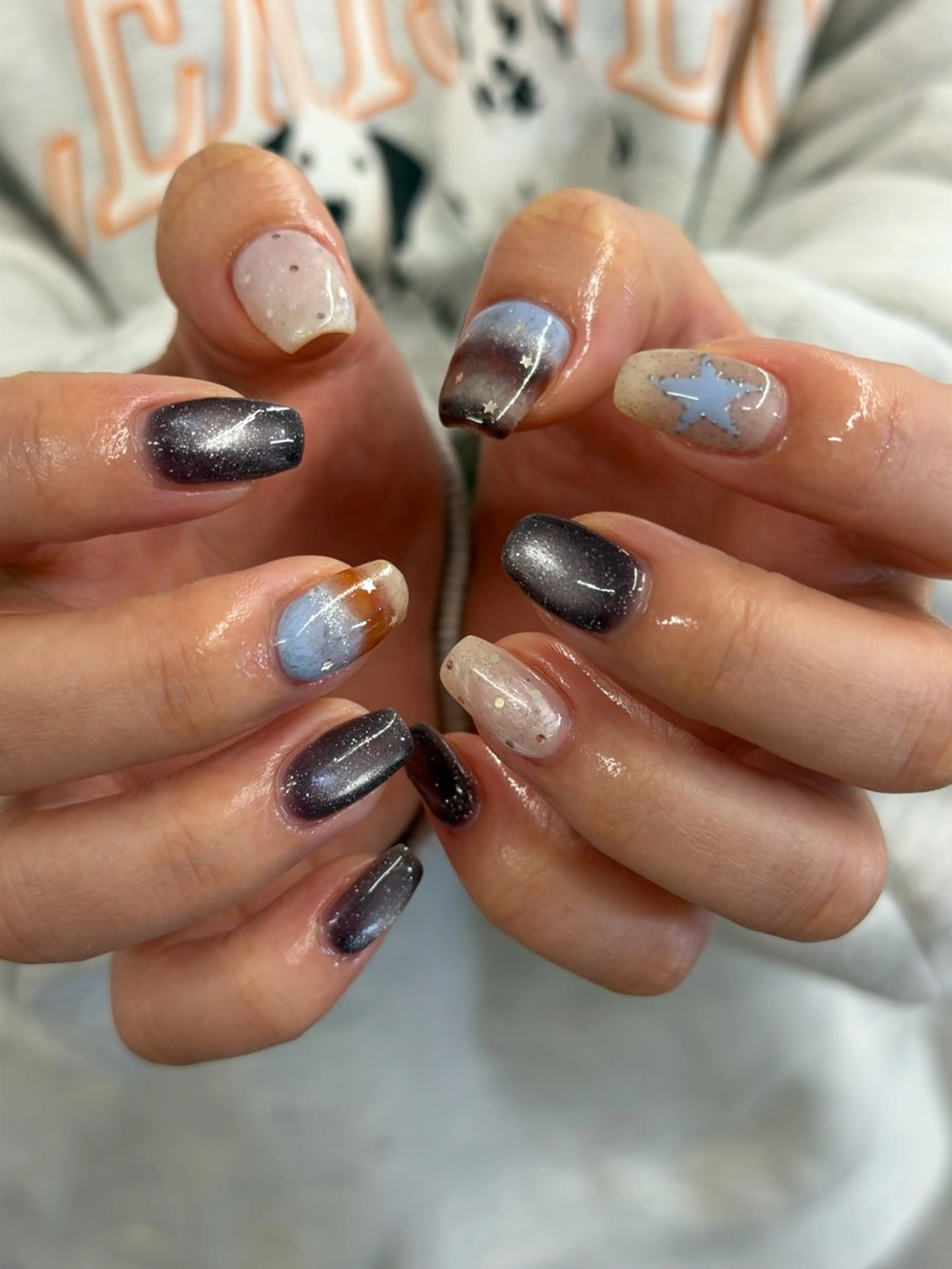 ネイル ボーダー ドット フラッシュネイル ジェルネイル マグネットネイル ハンドネイル ハンドケア Bana_ Nailのネイルデザイン