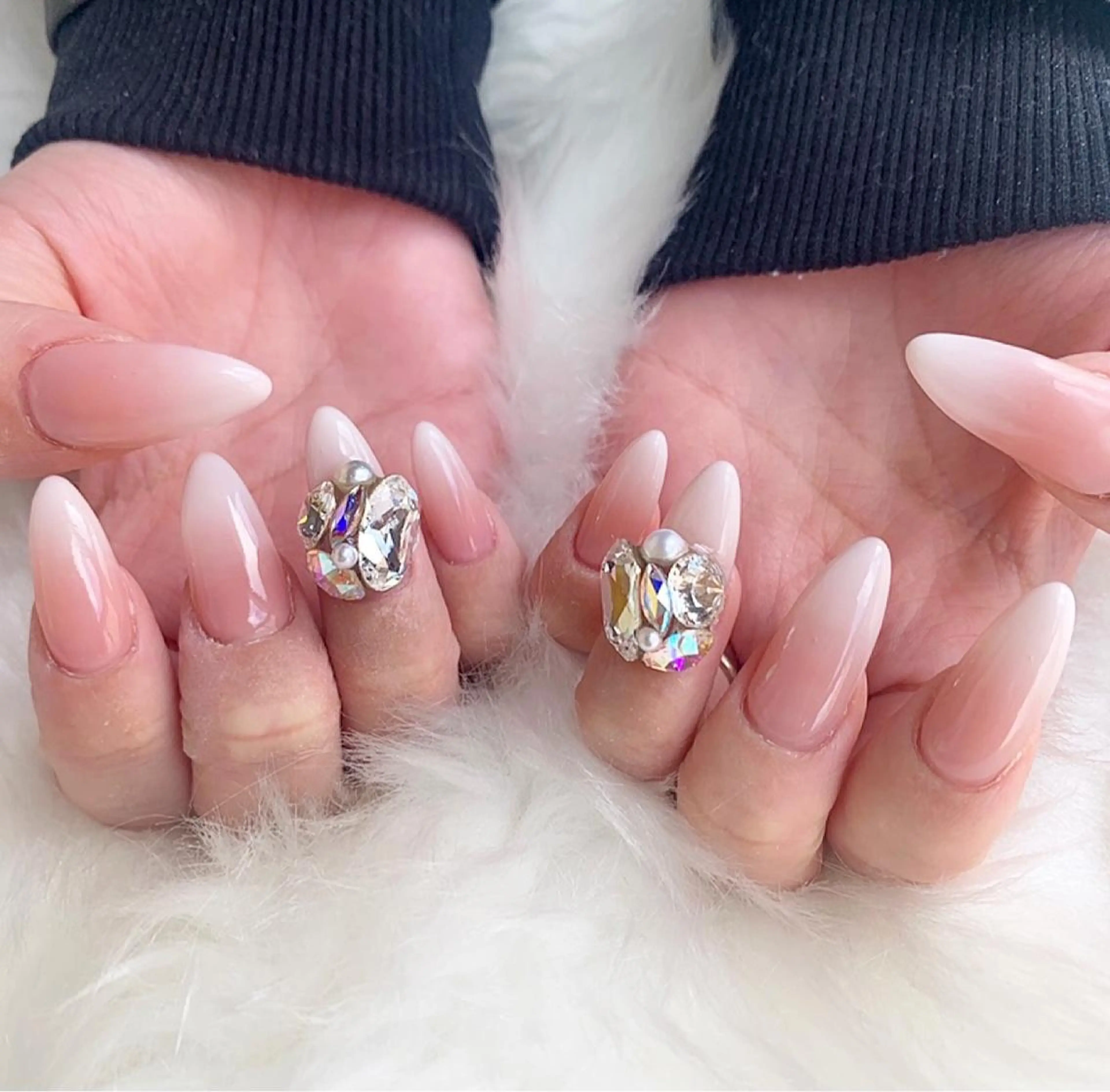 ネイル AERA nail shino🐱⸝꙳のネイルデザイン