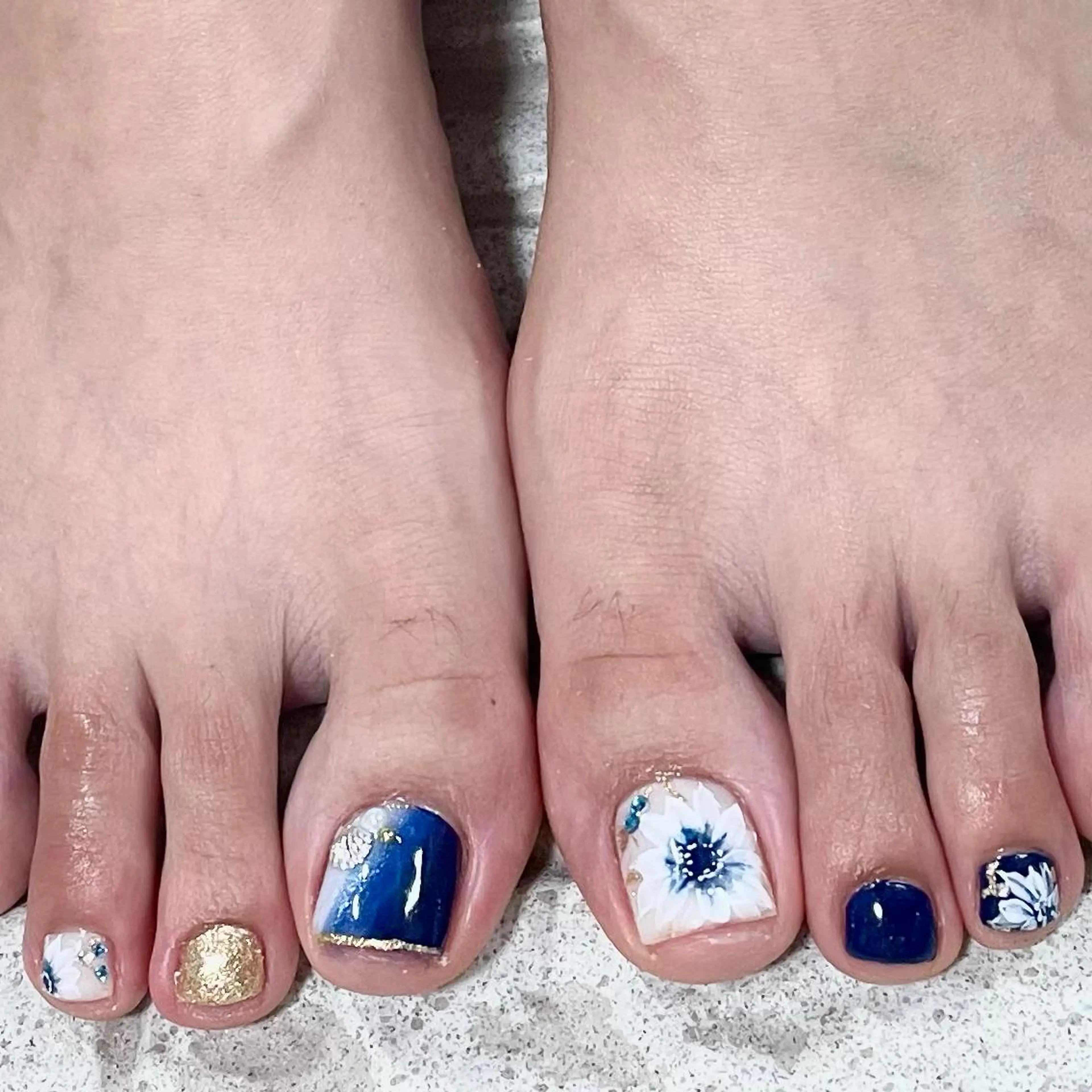 ネイル フットネイル 持ち込み 奥園 良恵のネイルデザイン