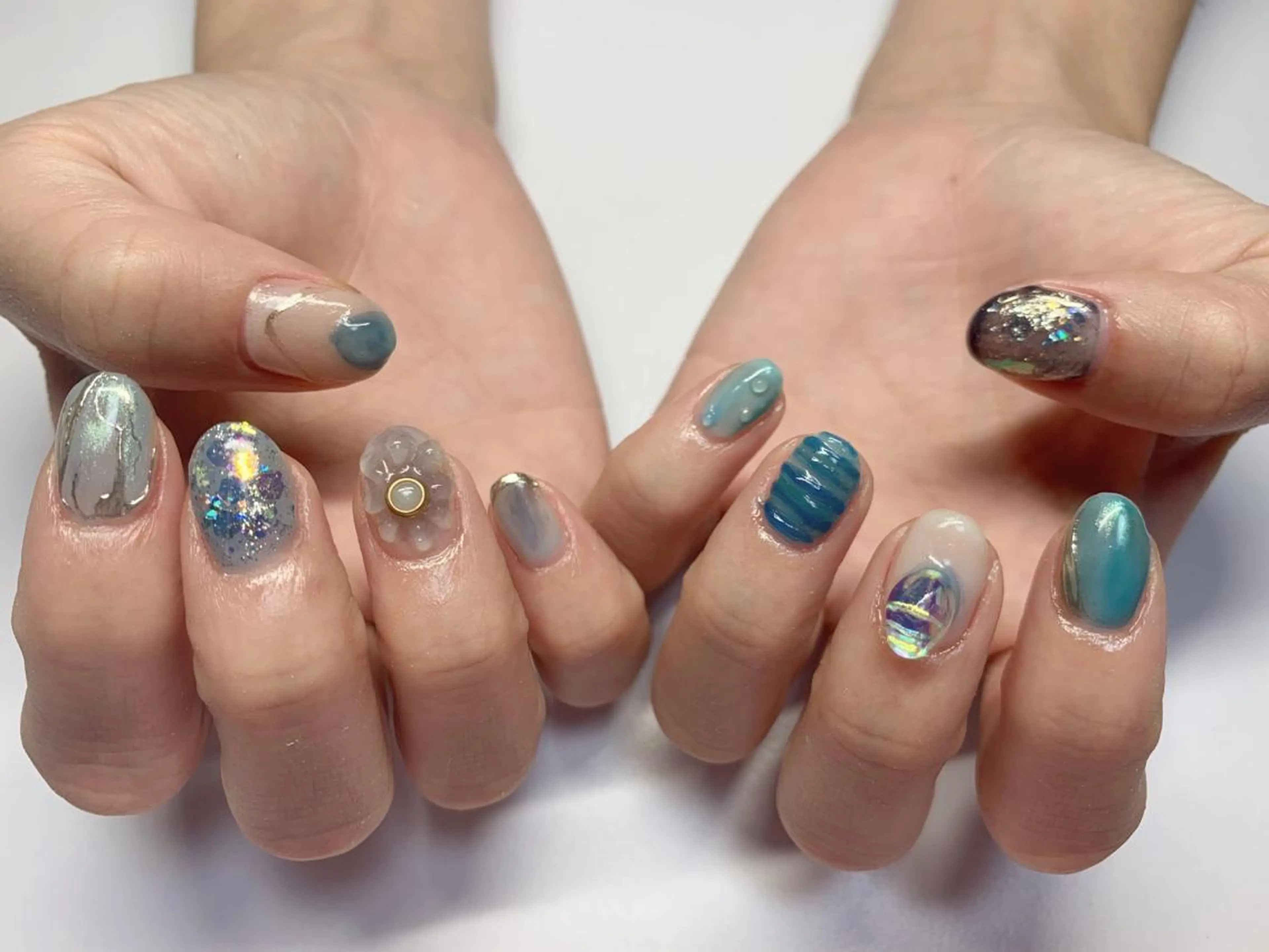 ネイル ブルー ニュアンスネイル 池崎 美穂のネイルデザイン