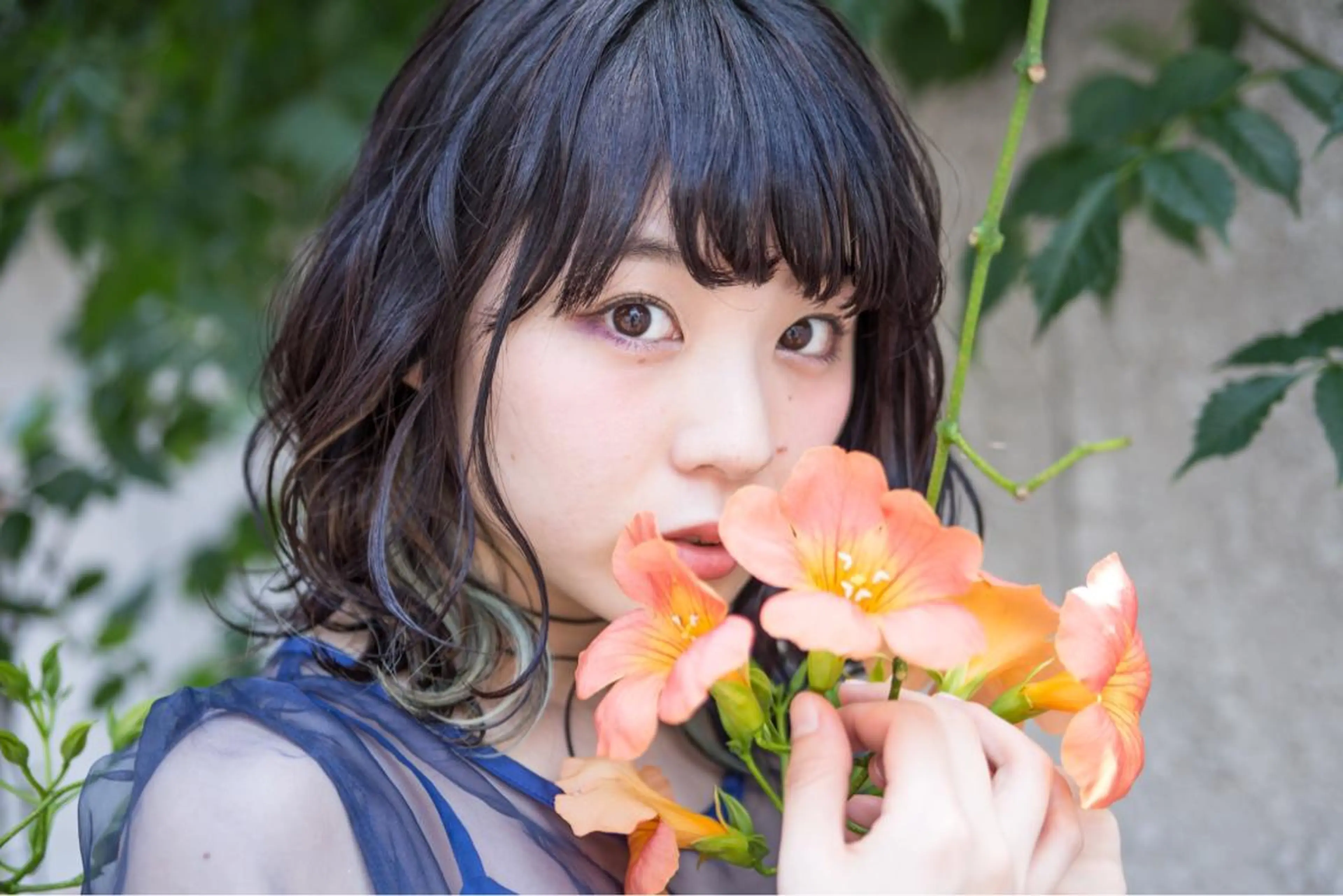 ショート ミディアム セミロング カラー パーマ ヘアアレンジ カット 縮毛矯正 トリートメント 推し活専用 【派手髪】飯野ゆかりのヘアスタイル