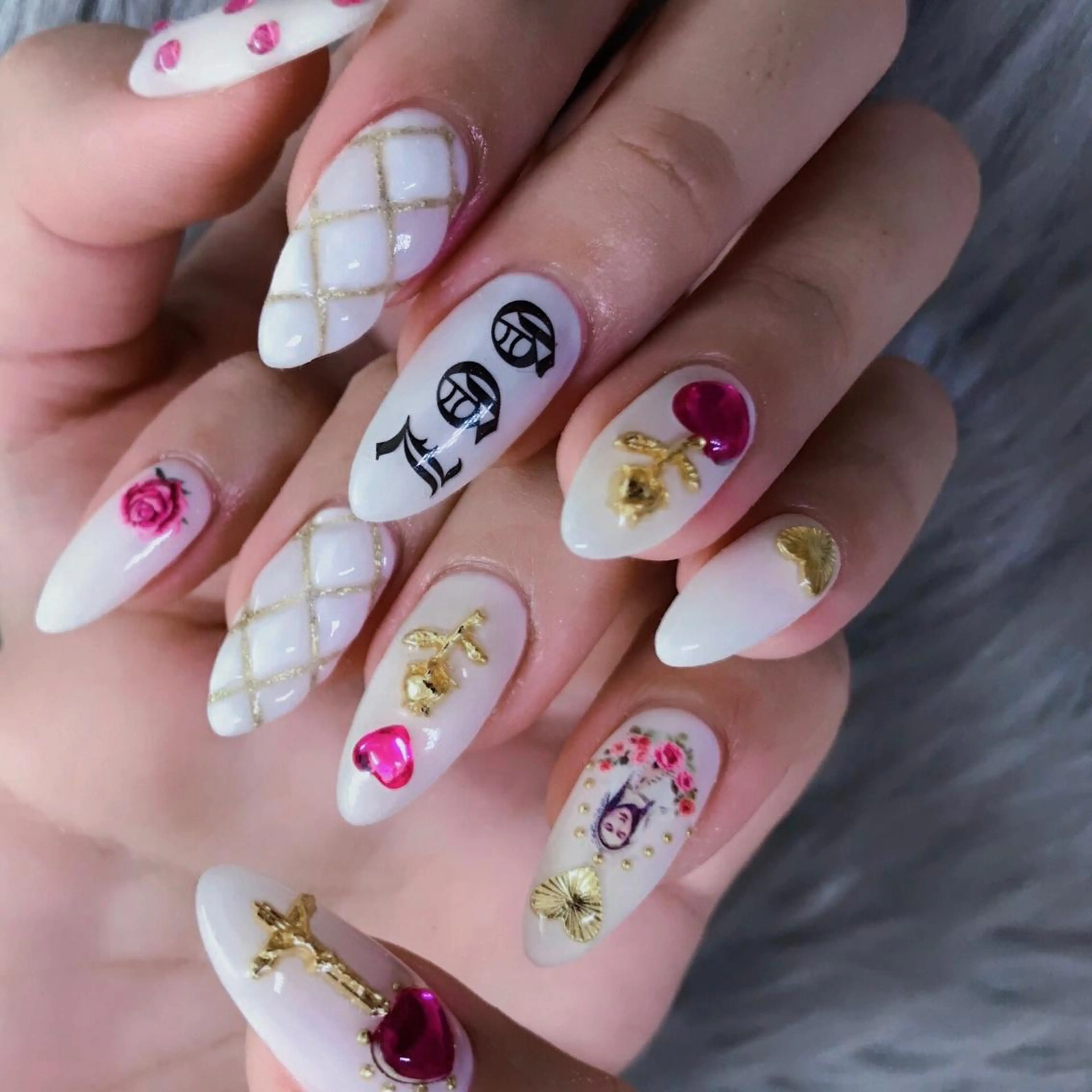 ネイル NOIROUGE所属・NOI ROUGEのネイルデザイン