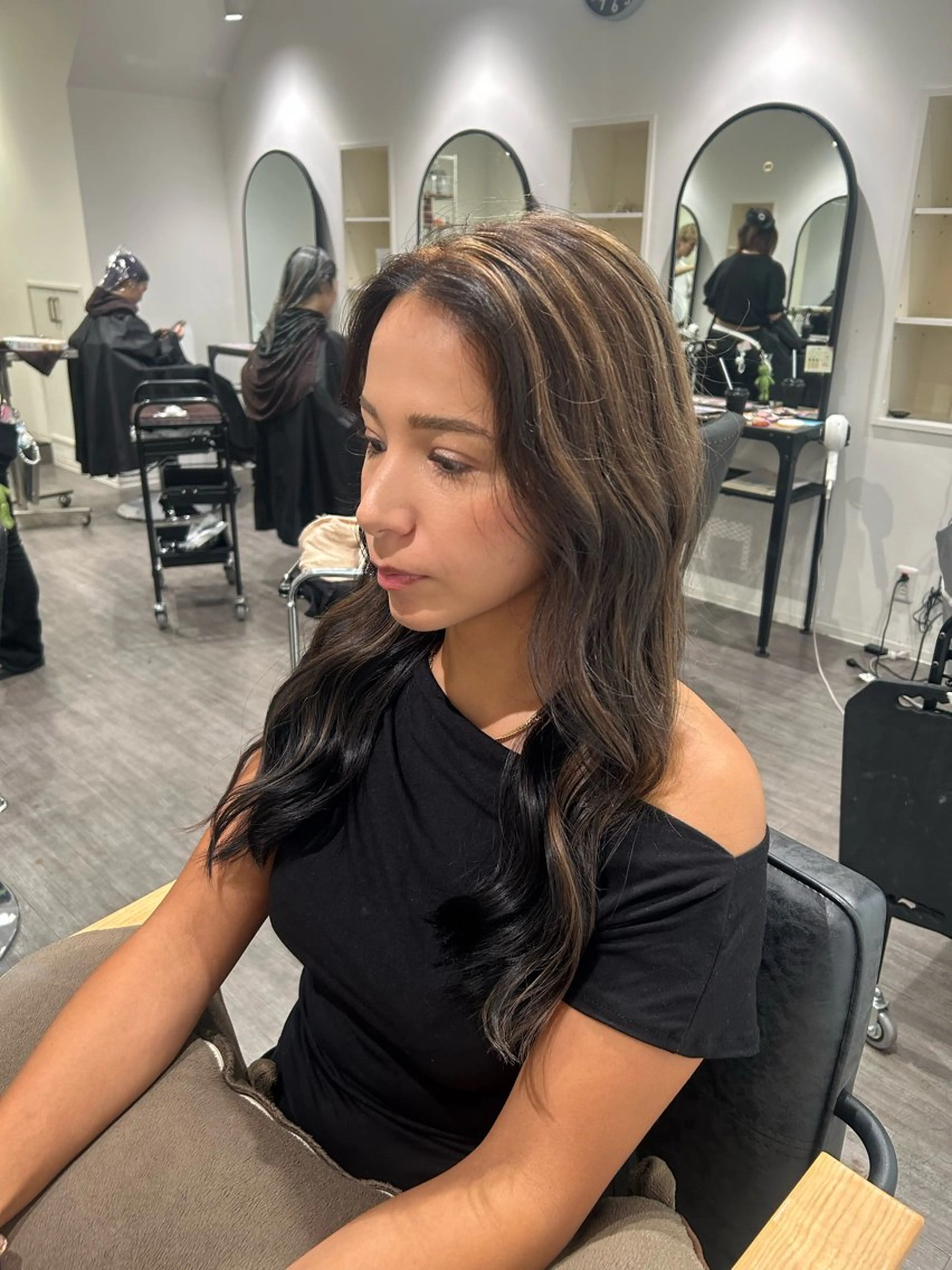 ロング カラー ヘアアレンジ デザインカラー ハイライトカラー 顔周りカット ハイライト ヘアカラー トリートメント cocotte 💟草間紫音💟のヘアスタイル