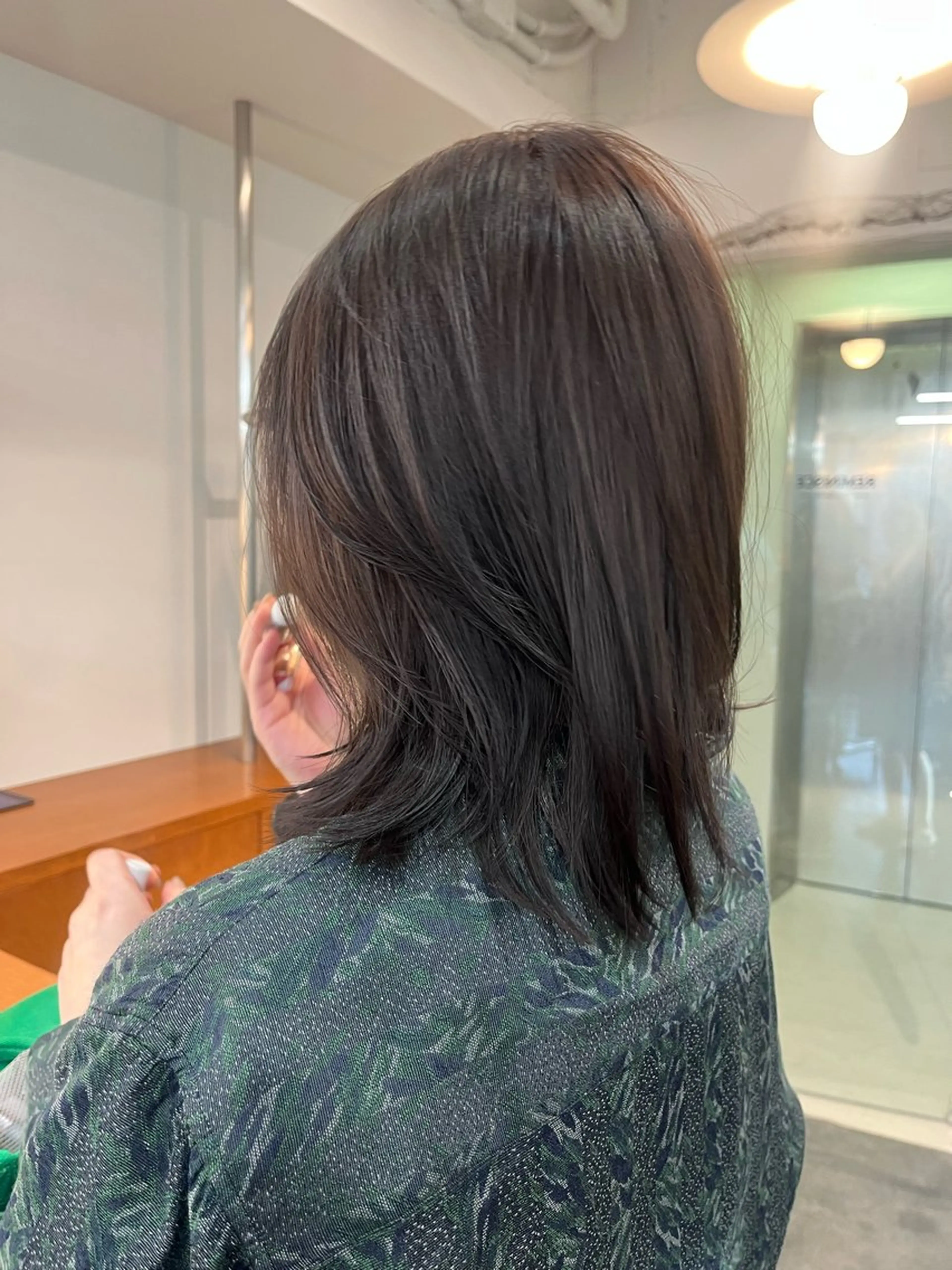 ミディアム カット ヘアカラー レイヤー/ケアパーマ /ニュアンス/モードのヘアスタイル