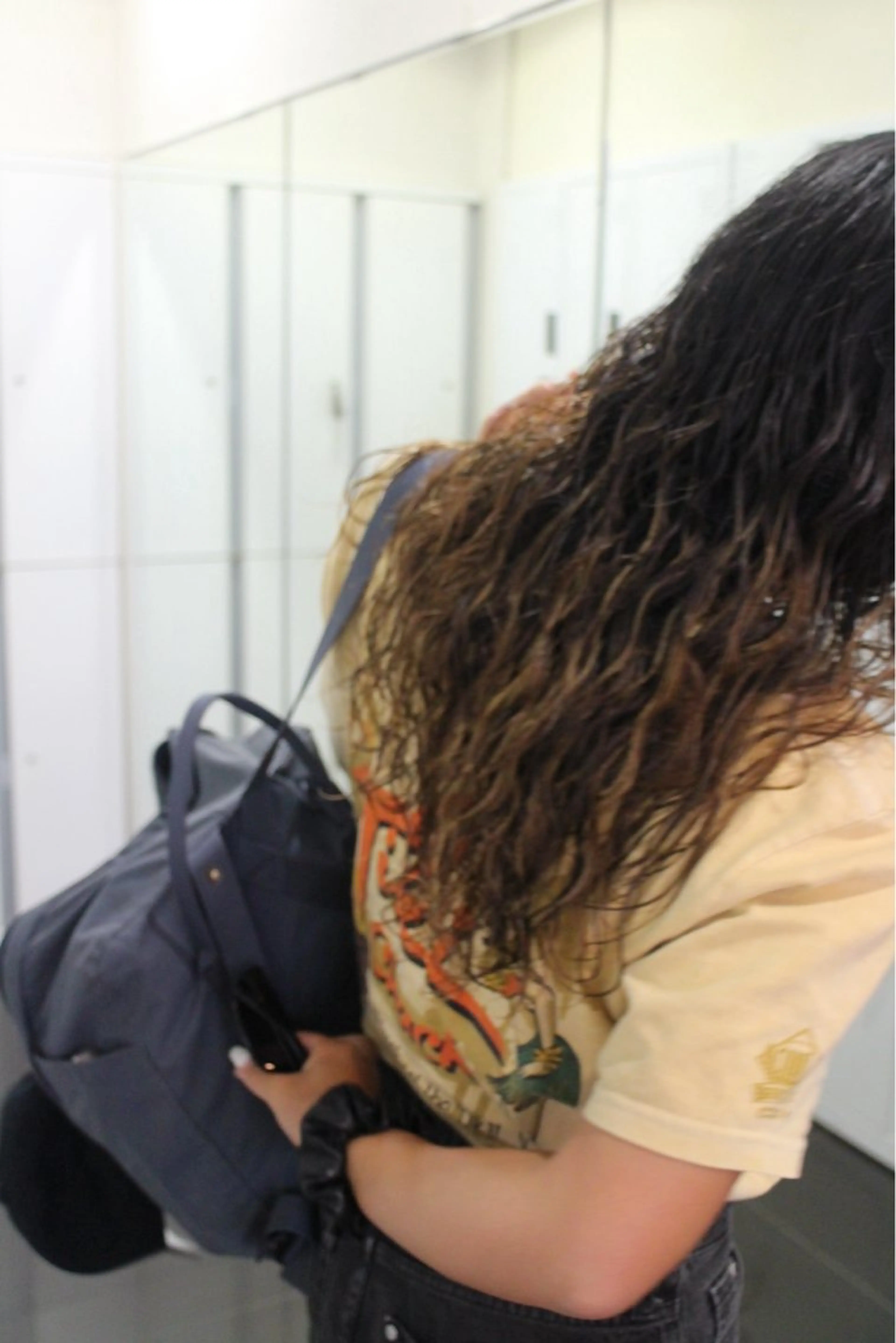 ロング パーマ カーリーパーマ/ 透明ｶﾗｰ/MIKUのヘアスタイル