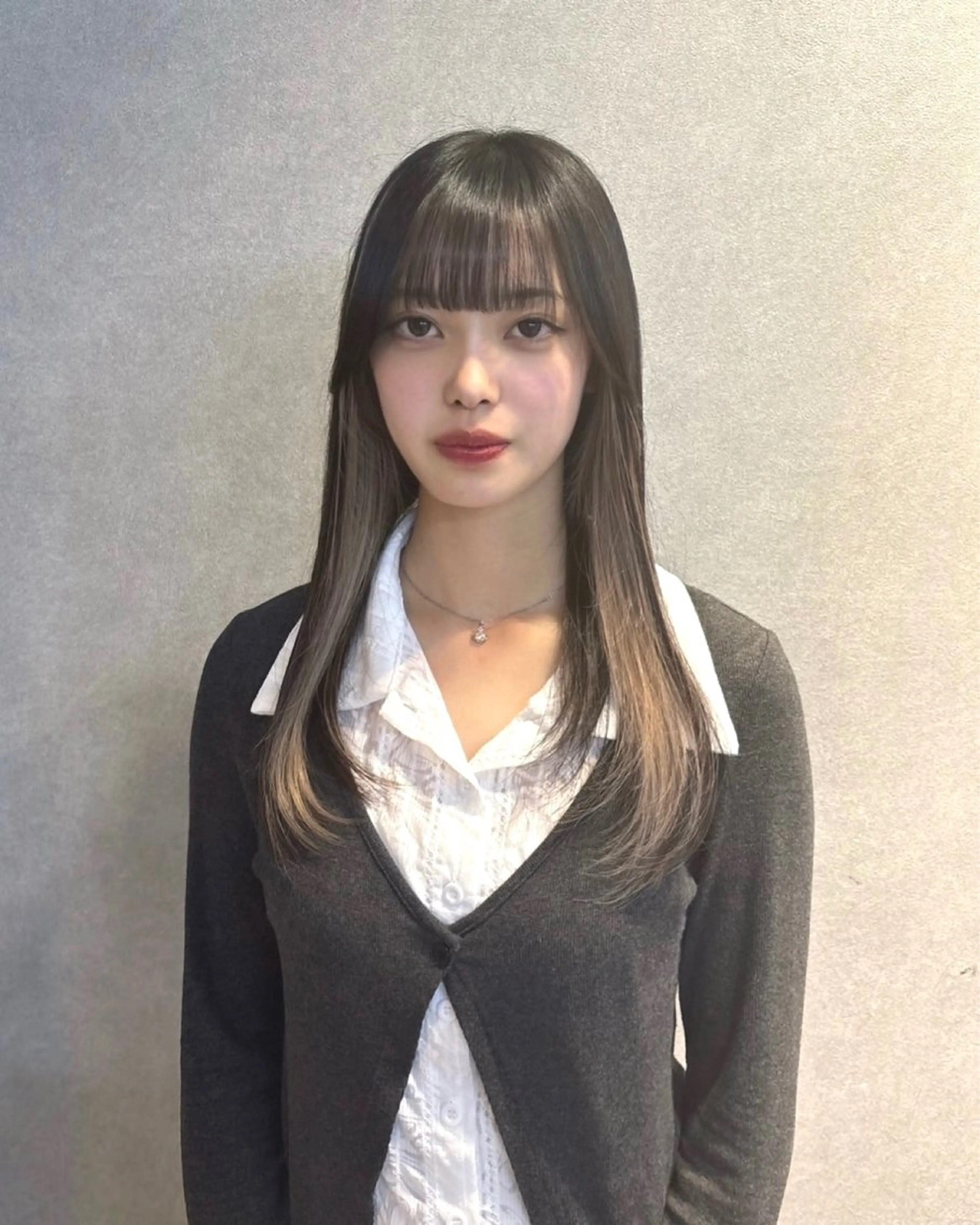 ロング カラー ベージュカラー 黒髪 インナーカラー ミルクティーベージュ macheriebyhase所属・藤井 心音のヘアスタイル