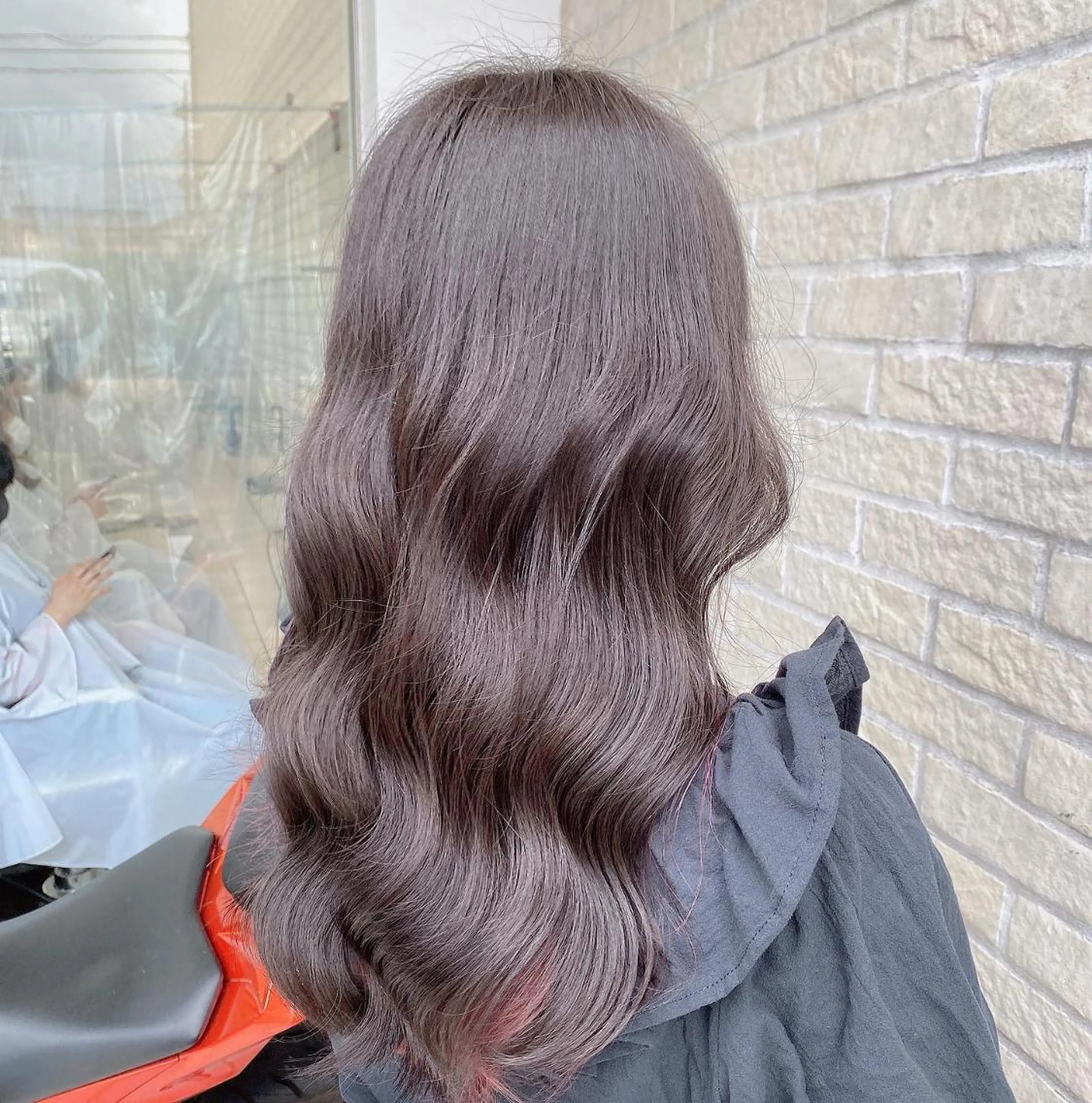 カラー ベージュカラー ブリーチ ブラウンカラー ショコラグレージュ ココアブラウン 艶髪レイヤーの王 また復活の大澤竜馬のヘアスタイル