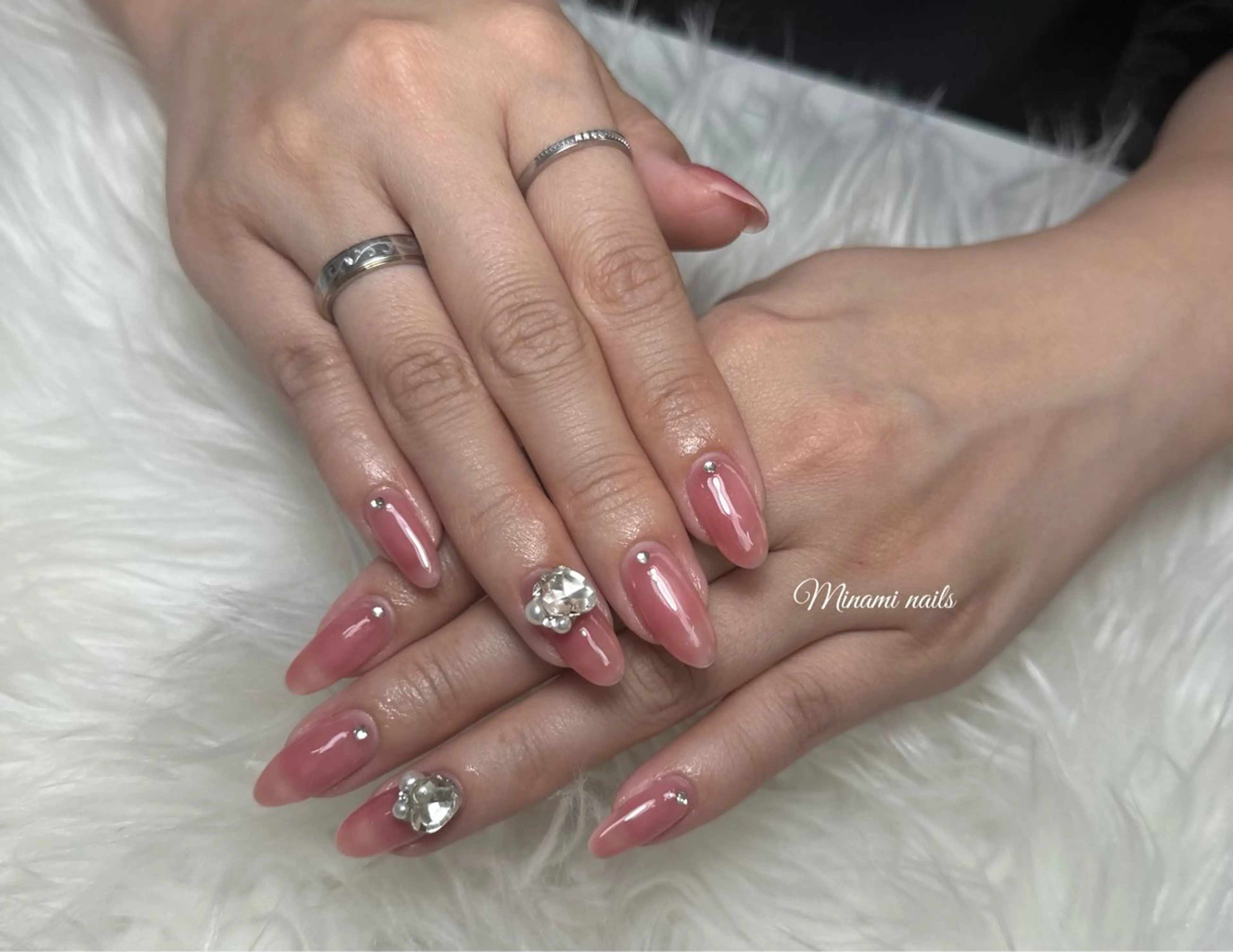 ネイル ストーンネイル Minami Nailsのネイルデザイン