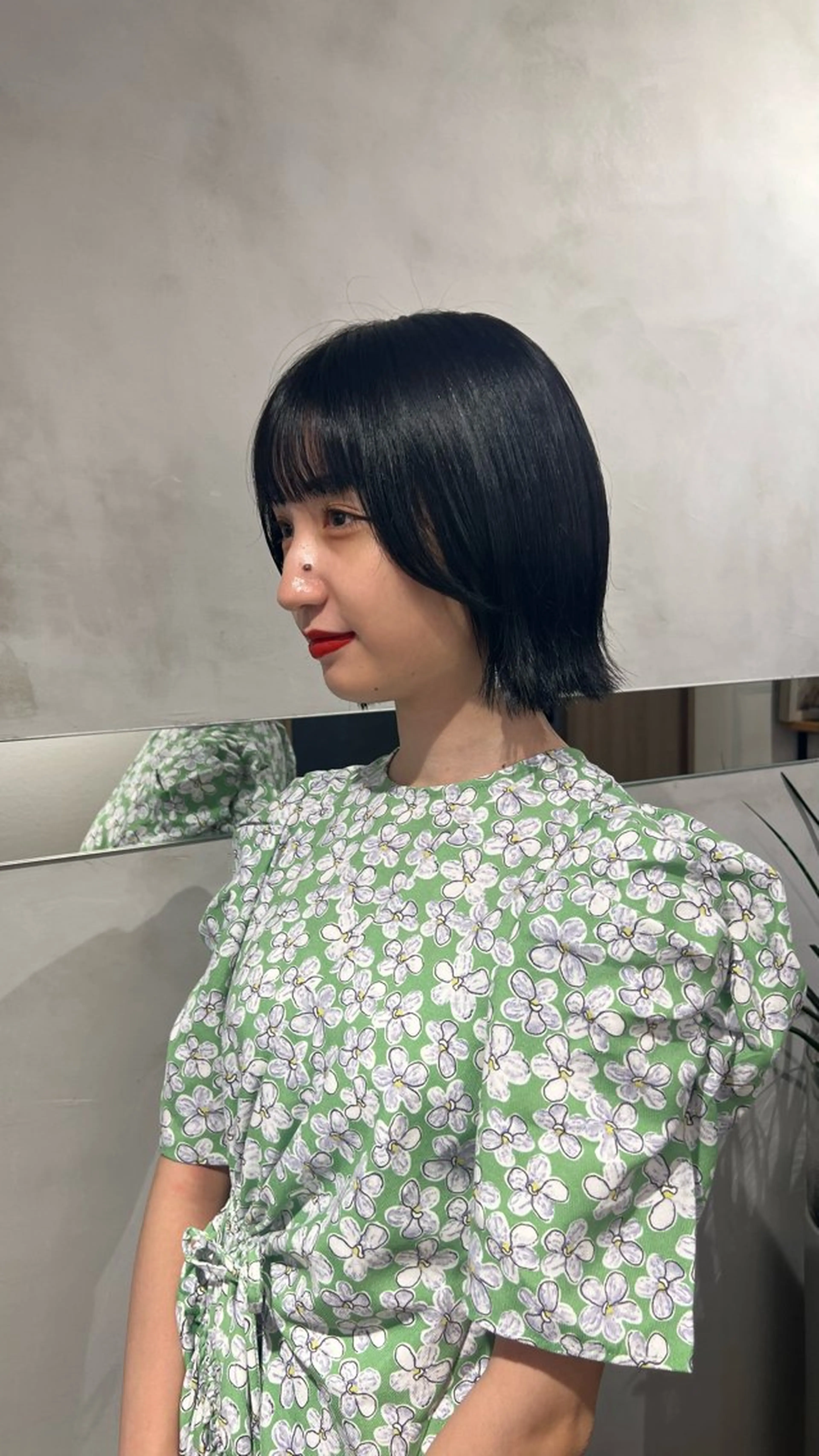 ショート カラー ミディアムレイヤー/ 艶カラー🎀　emiのヘアスタイル