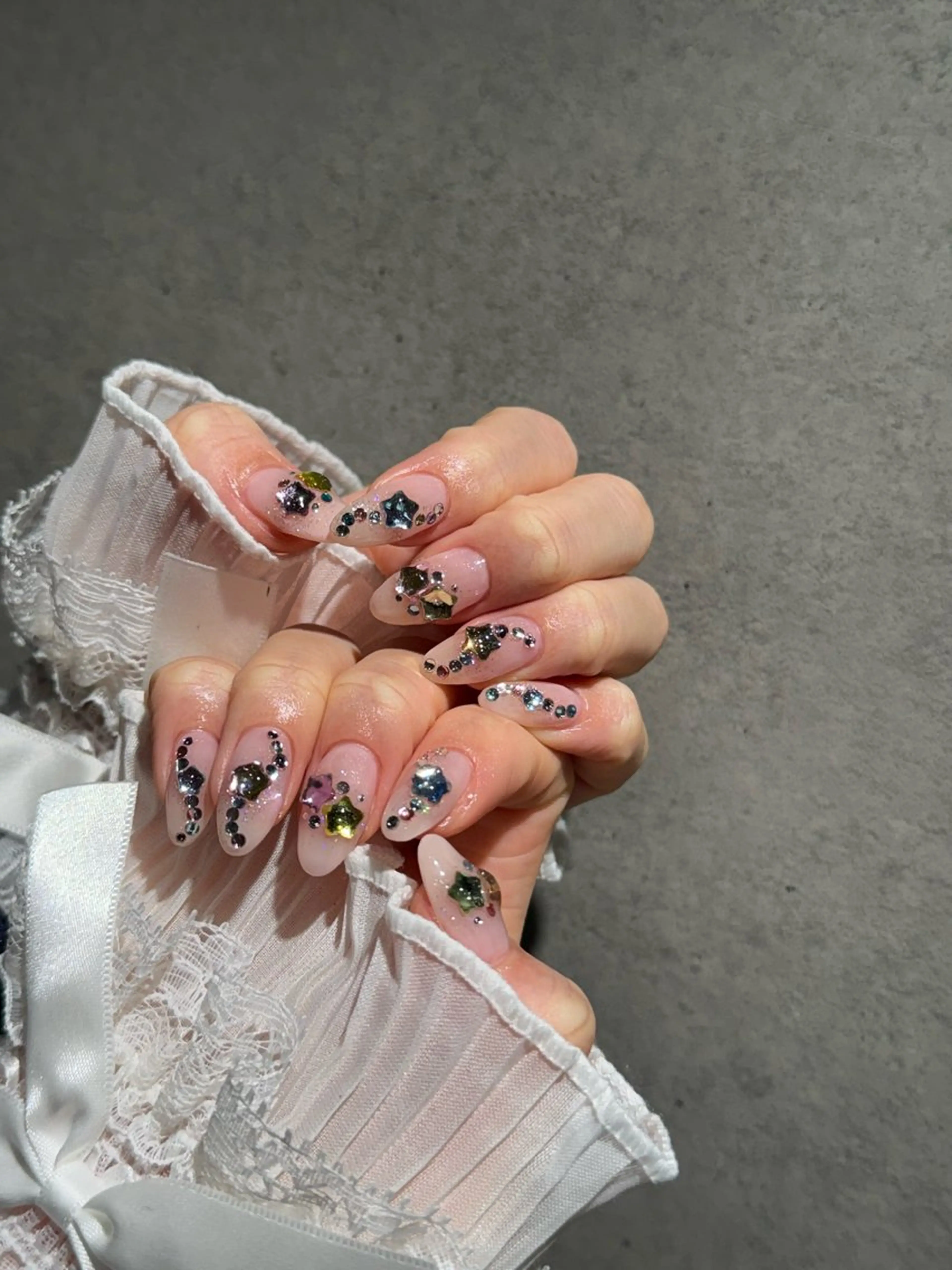 ネイル I-nailロング /ワンホン/キラキラのネイルデザイン