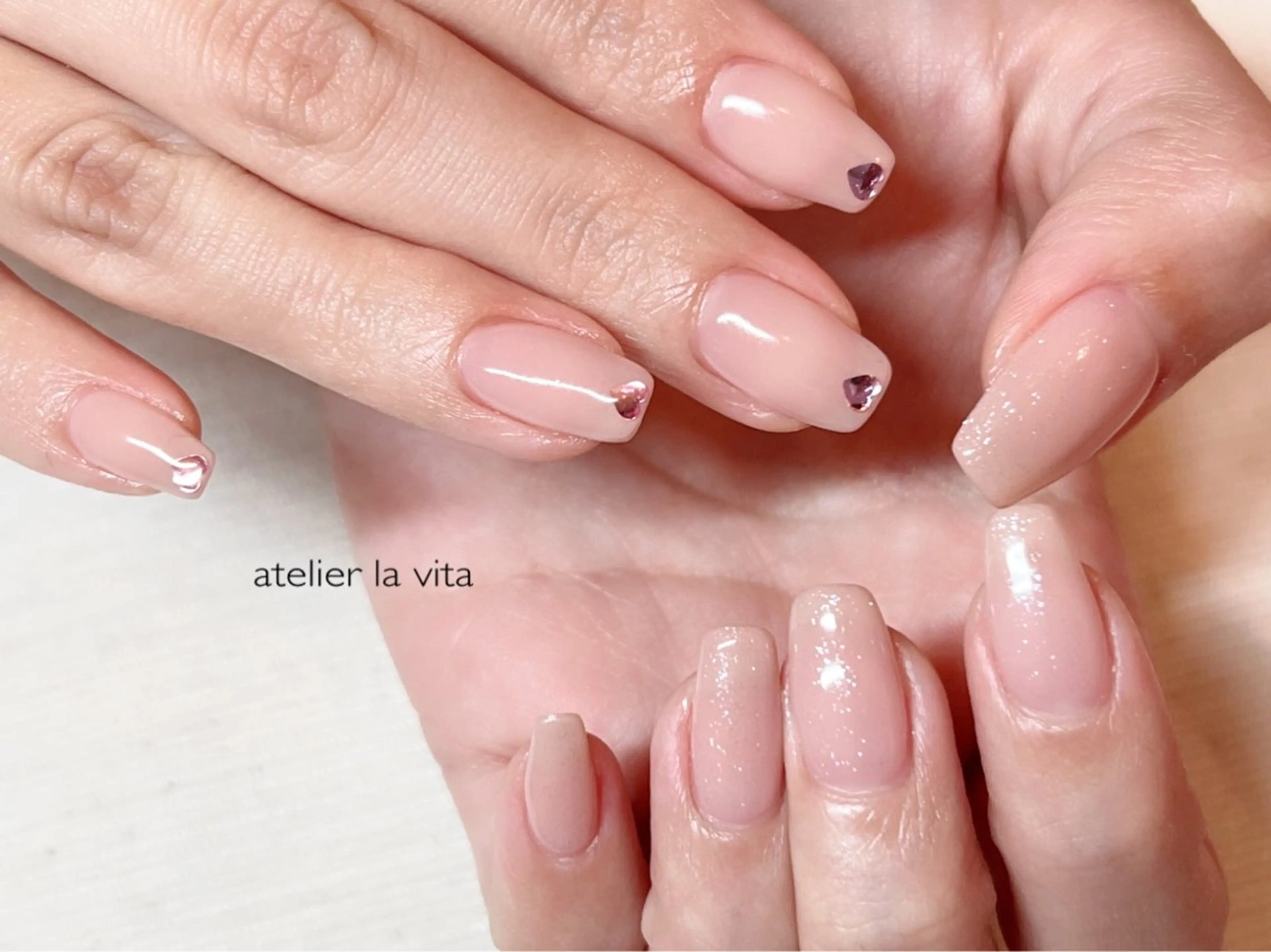 ネイル クリアネイル ジェルネイル ハート キラキラネイル ラメ(グリッター) lavita. mimuraのネイルデザイン