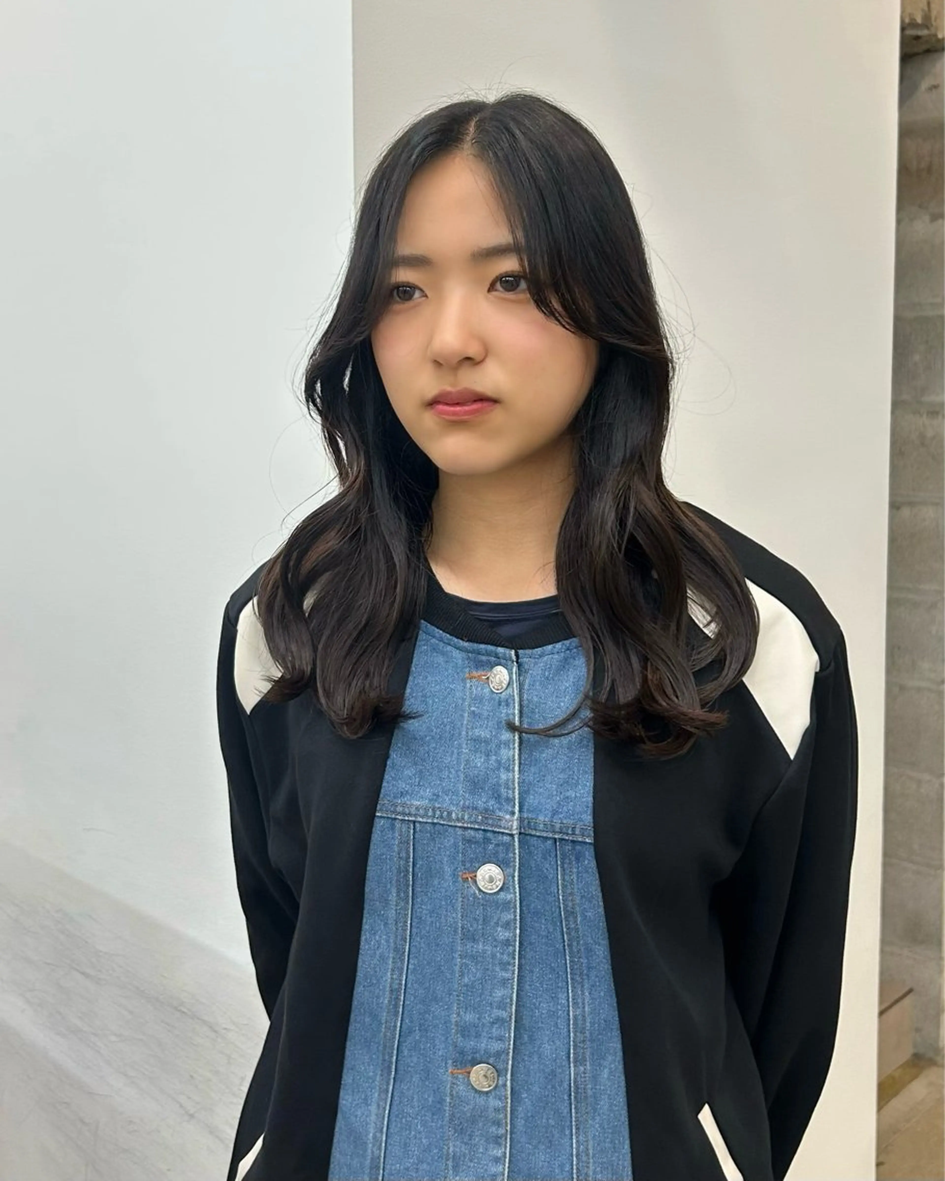 セミロング 顔周りカット マユ/ SYS by fitのヘアスタイル