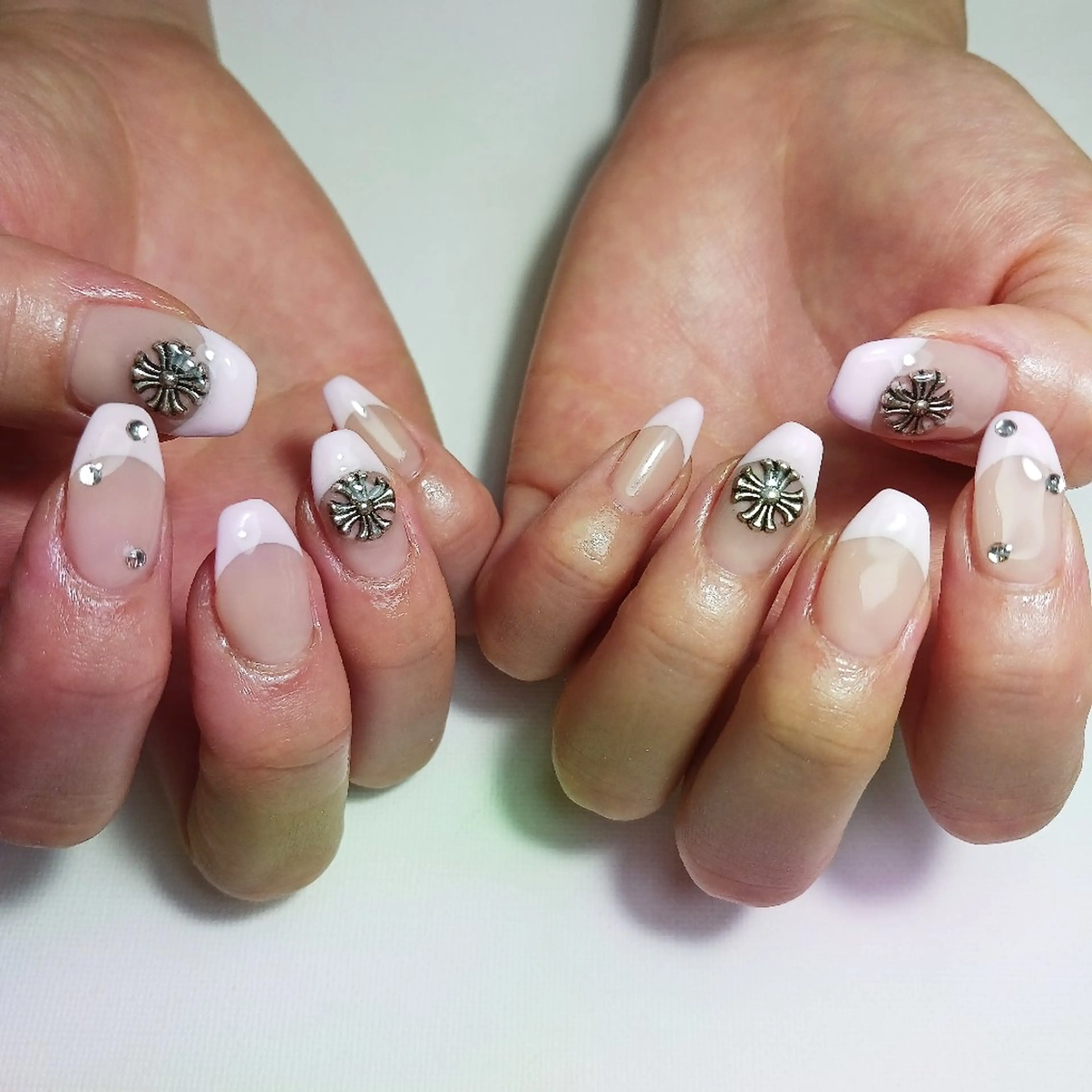 ネイル フレンチネイル ジェルネイル 持ち込み ショートネイル ハンドネイル owlnail /持込みデザイン専門のネイルデザイン