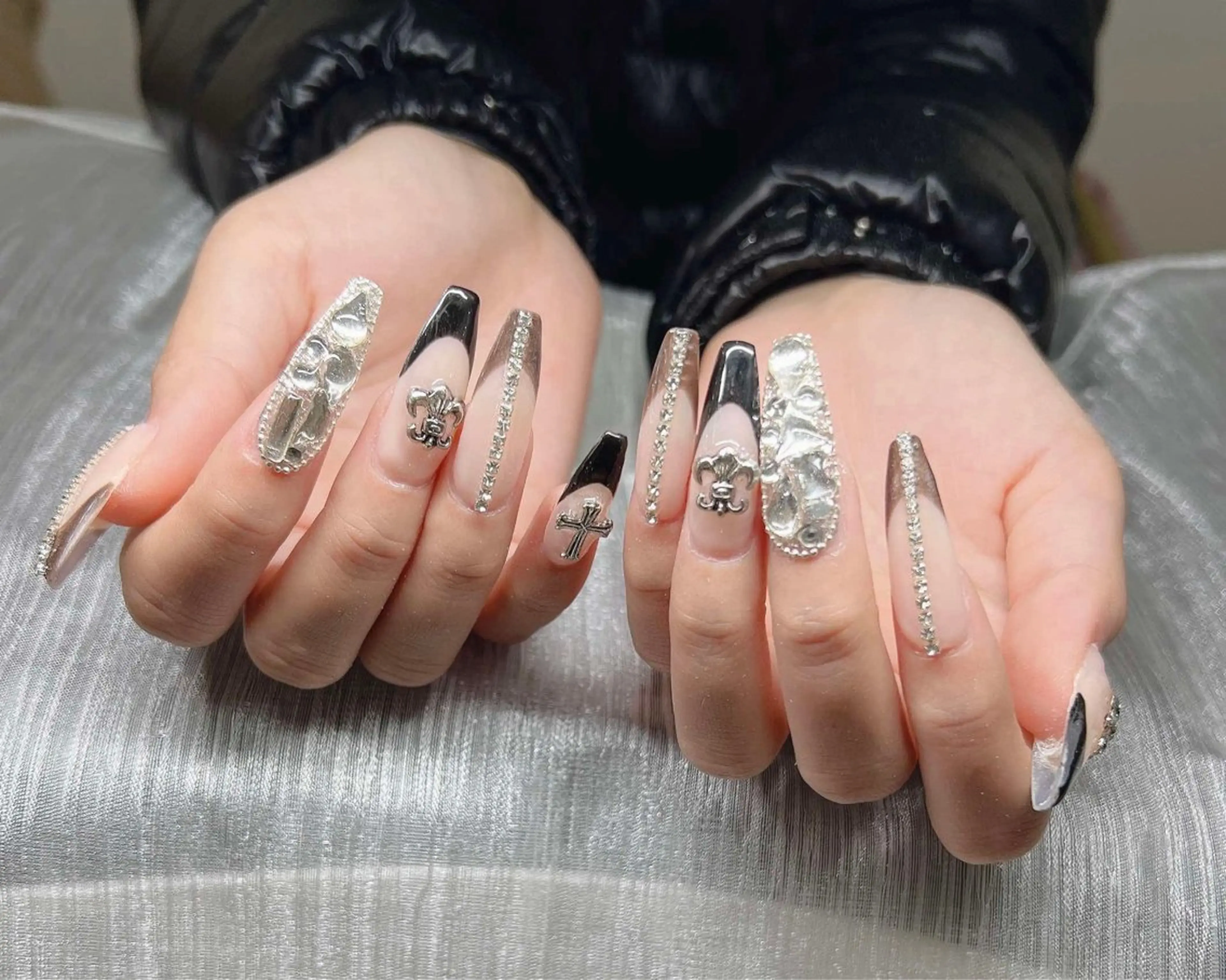 ネイル オーロラネイル チークネイル 長さ出し フットネイル フレンチネイル Lee Nails チップ長さだし専門店のネイルデザイン