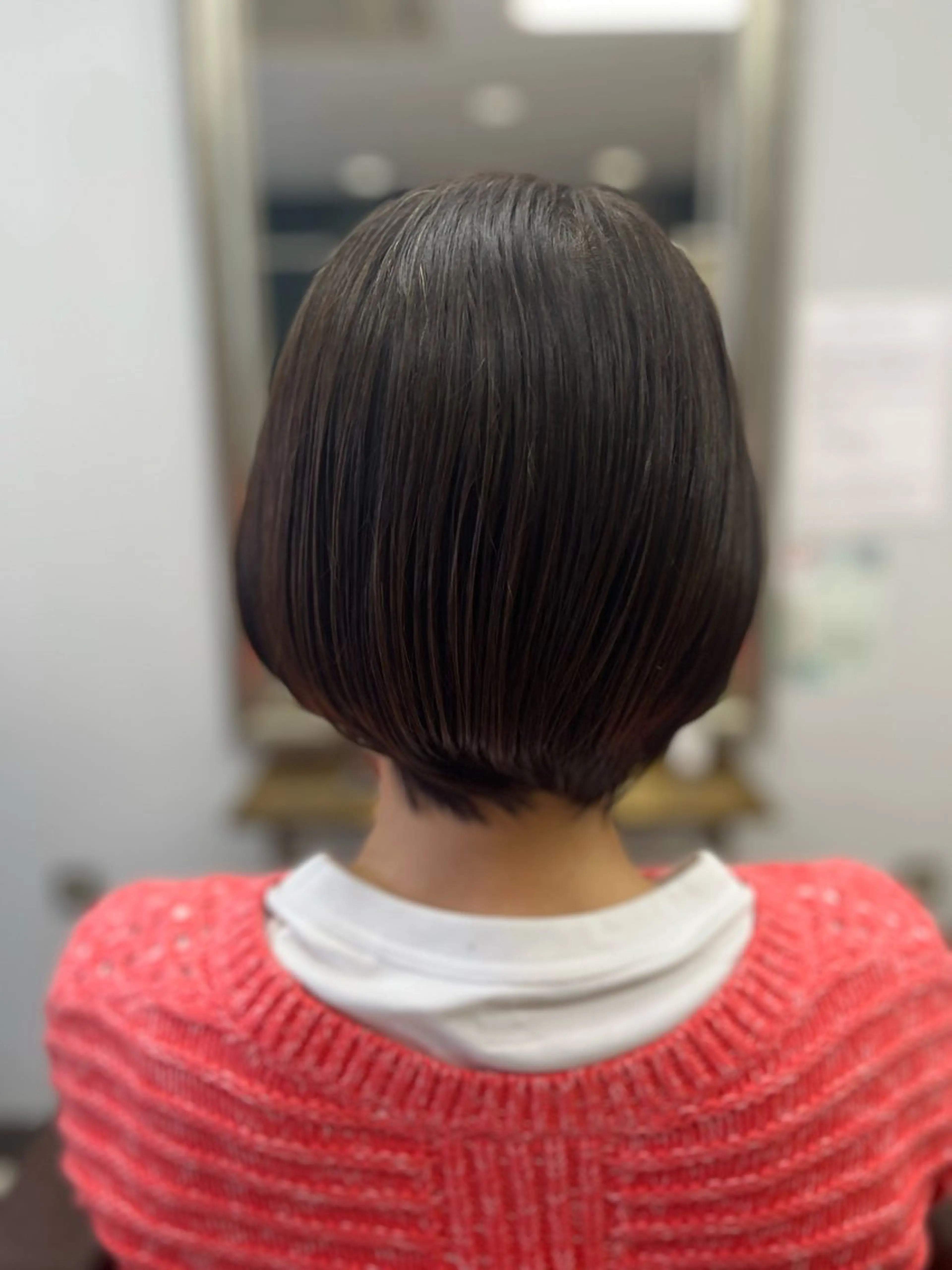 ショート レイヤーカット 産休の為お休みです! 小島凜のヘアスタイル