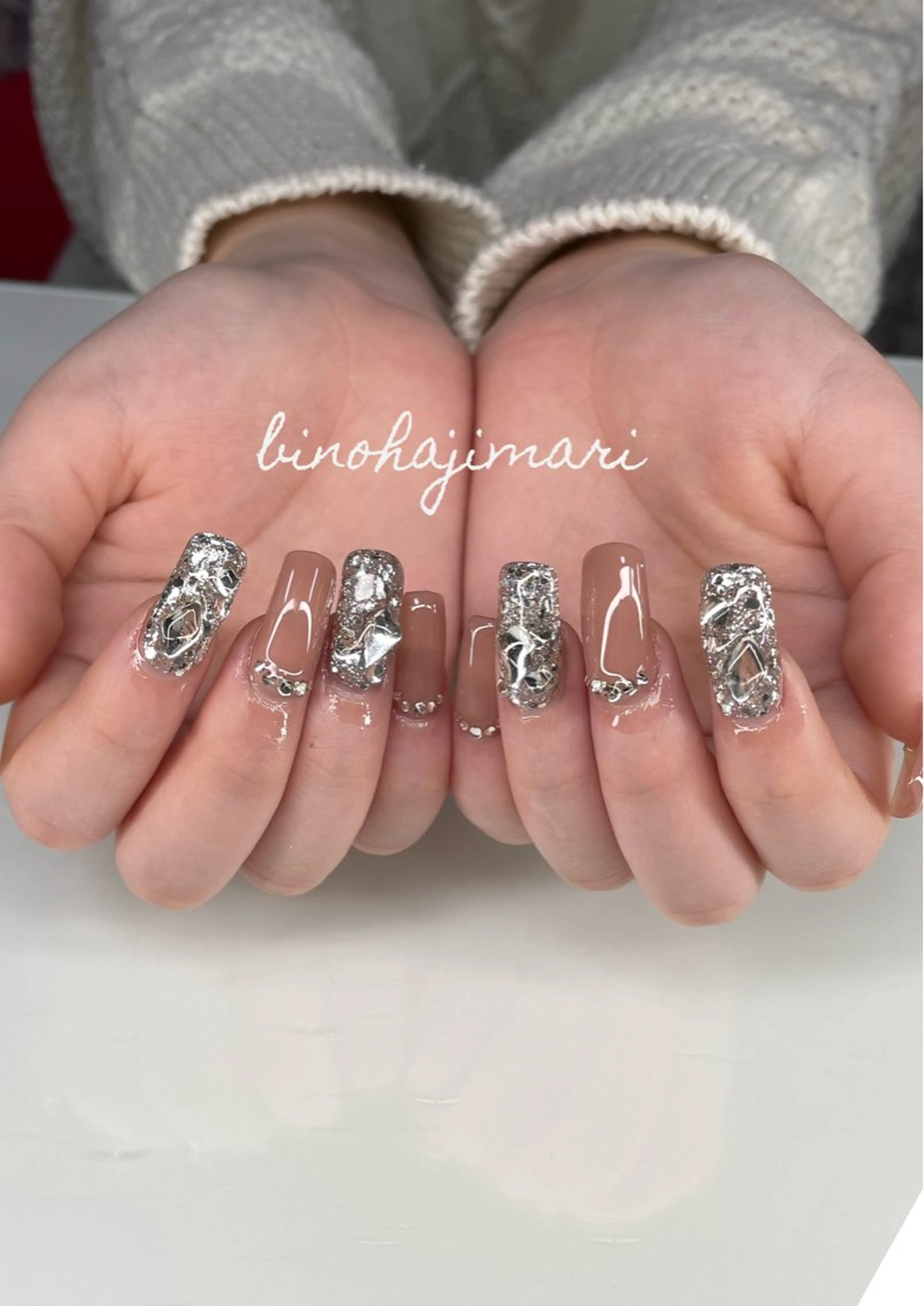 ネイル アートネイル フラッシュネイル ラメ(グリッター) シルバー スクエアネイル ハンドネイル ハンドケア ♡Bivi♡自爪に 優しいネイルサロンのネイルデザイン