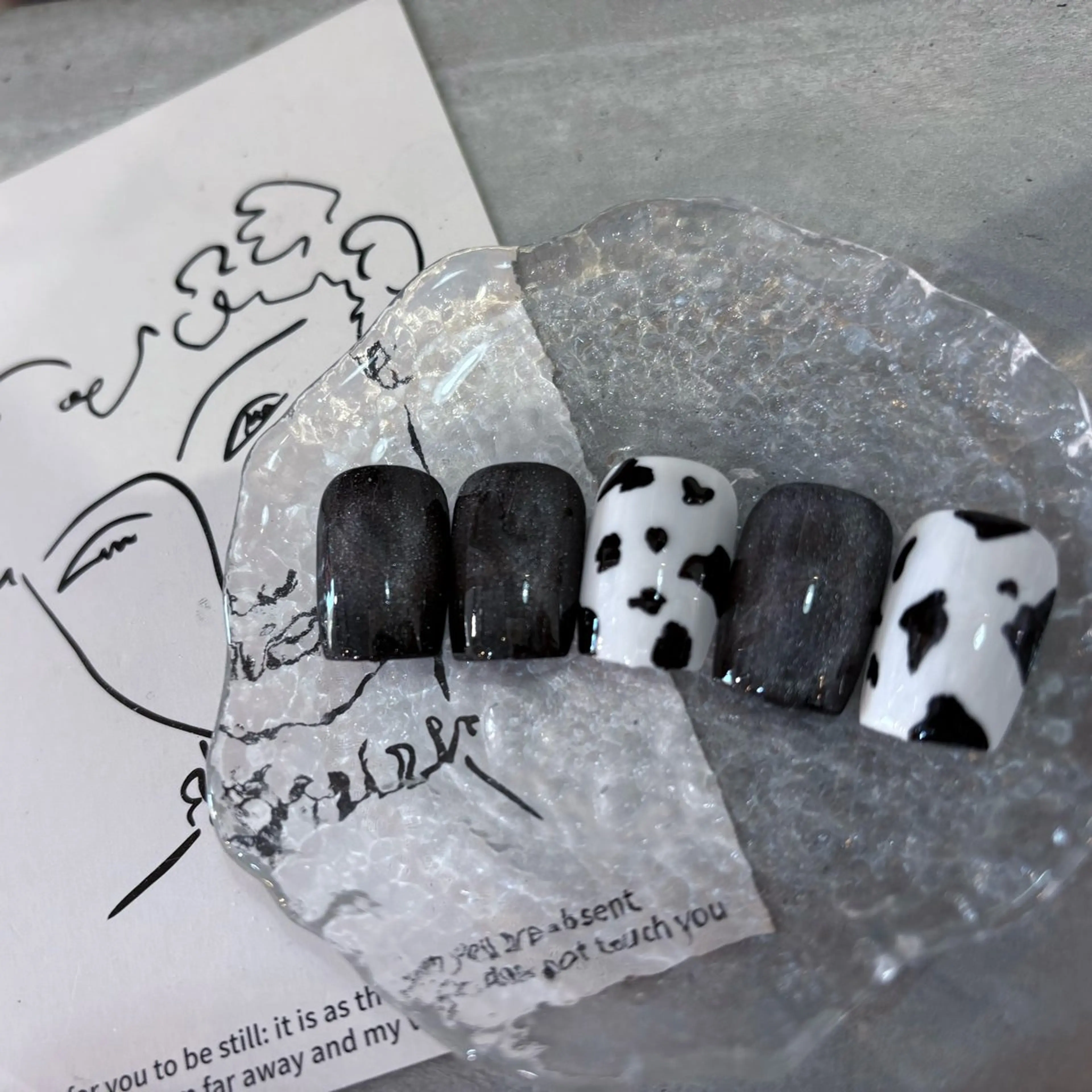 ネイル ストーンネイル Vante梅田店所属・vante_aimi .パラジェル取扱店のネイルデザイン