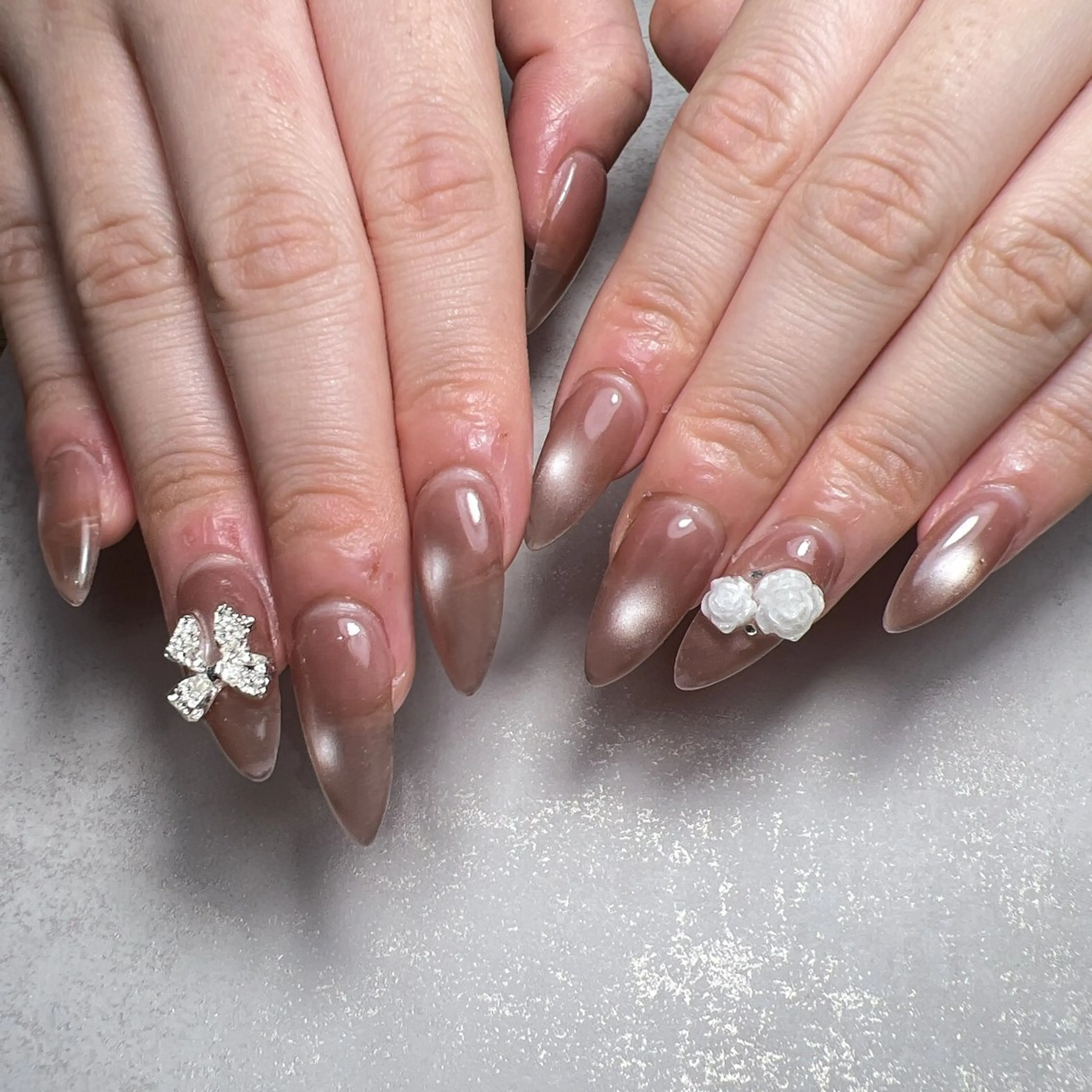 ネイル ハンドネイル lifra Hinaのネイルデザイン